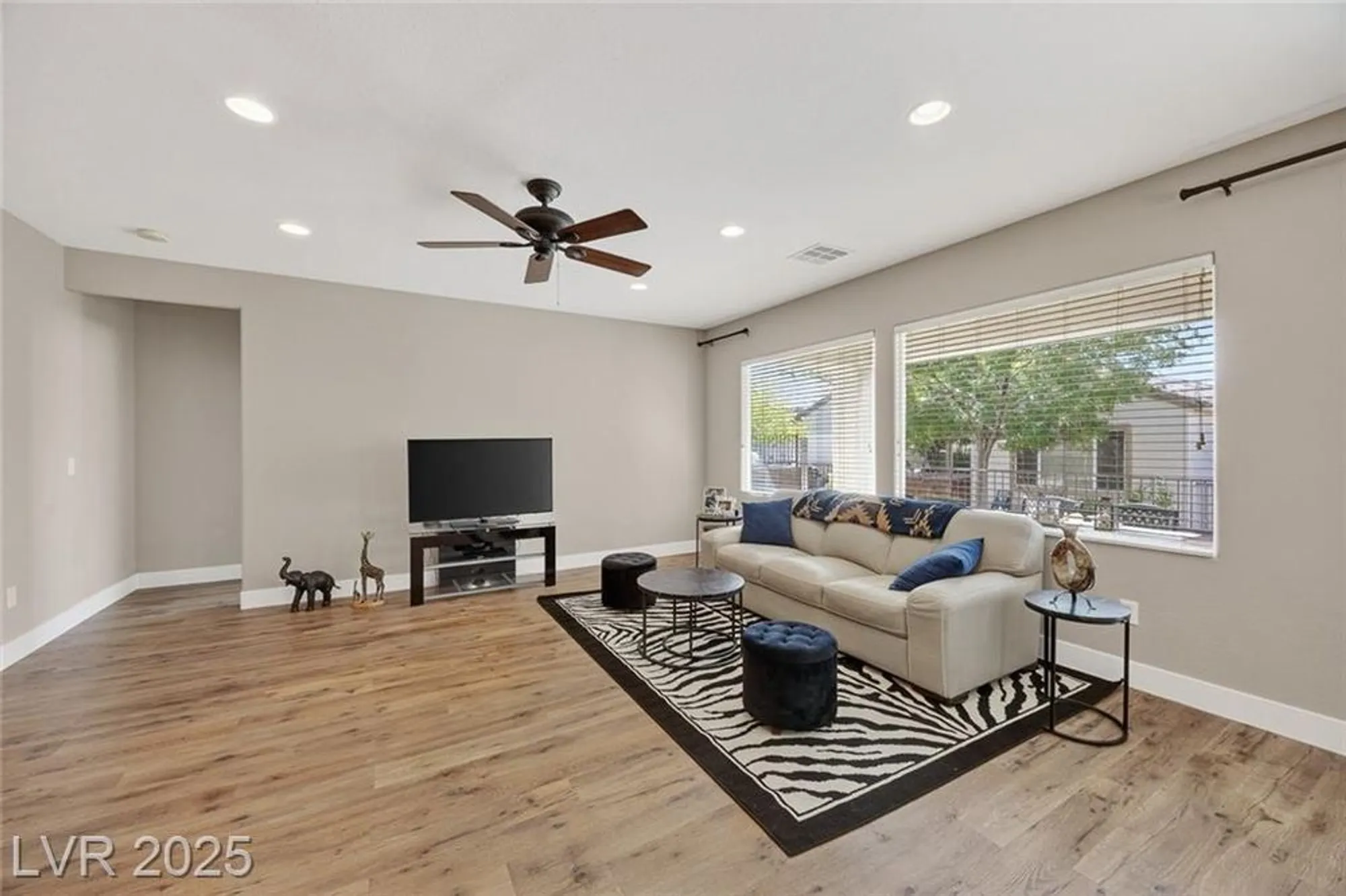 Property Slideshow image 15 of 42 | 2495 capella star st, Henderson, NV, 89044