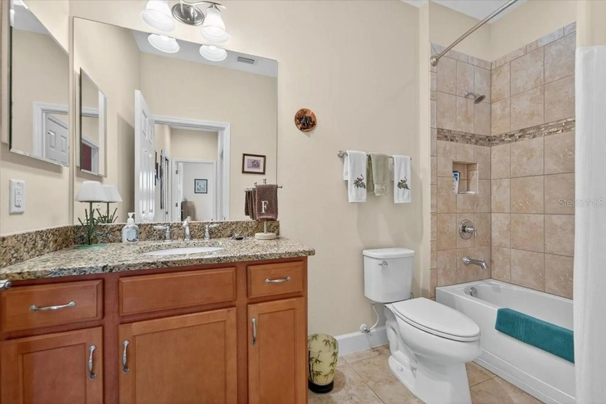 Property Slideshow image 35 of 66 | 821 chipper dr, Sun City Center, FL, 33573