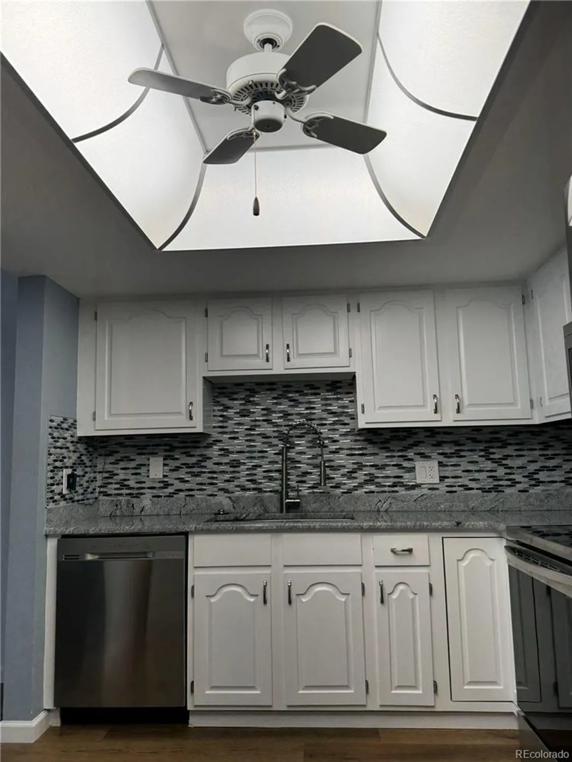 Property Slideshow image 10 of 14 | 13901 e marina dr 105, Aurora, CO, 80014