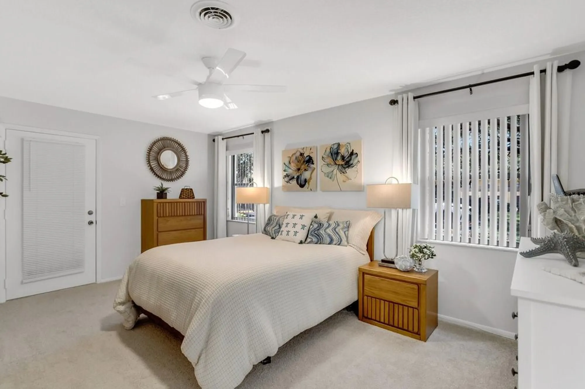 Property Slideshow image 25 of 77 | 8186 terrace garden dr n unit 101, St Petersburg, FL, 33709