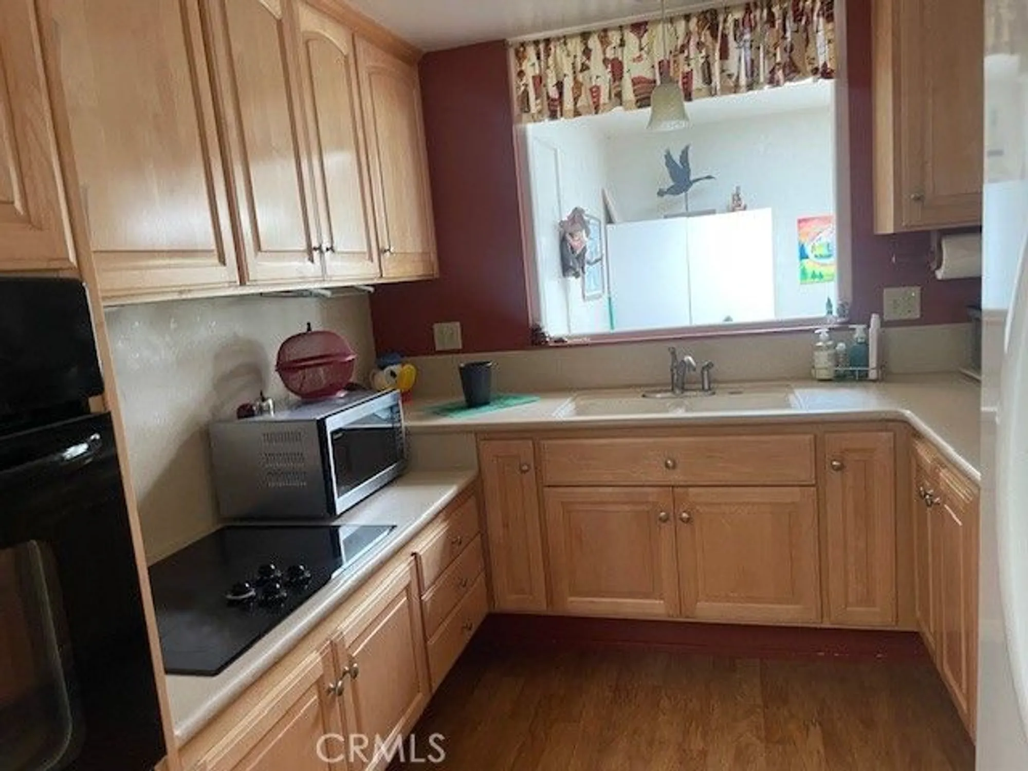 Property Slideshow image 11 of 28 | 13360 del monte dr apt 2b, Seal Beach, CA, 90740