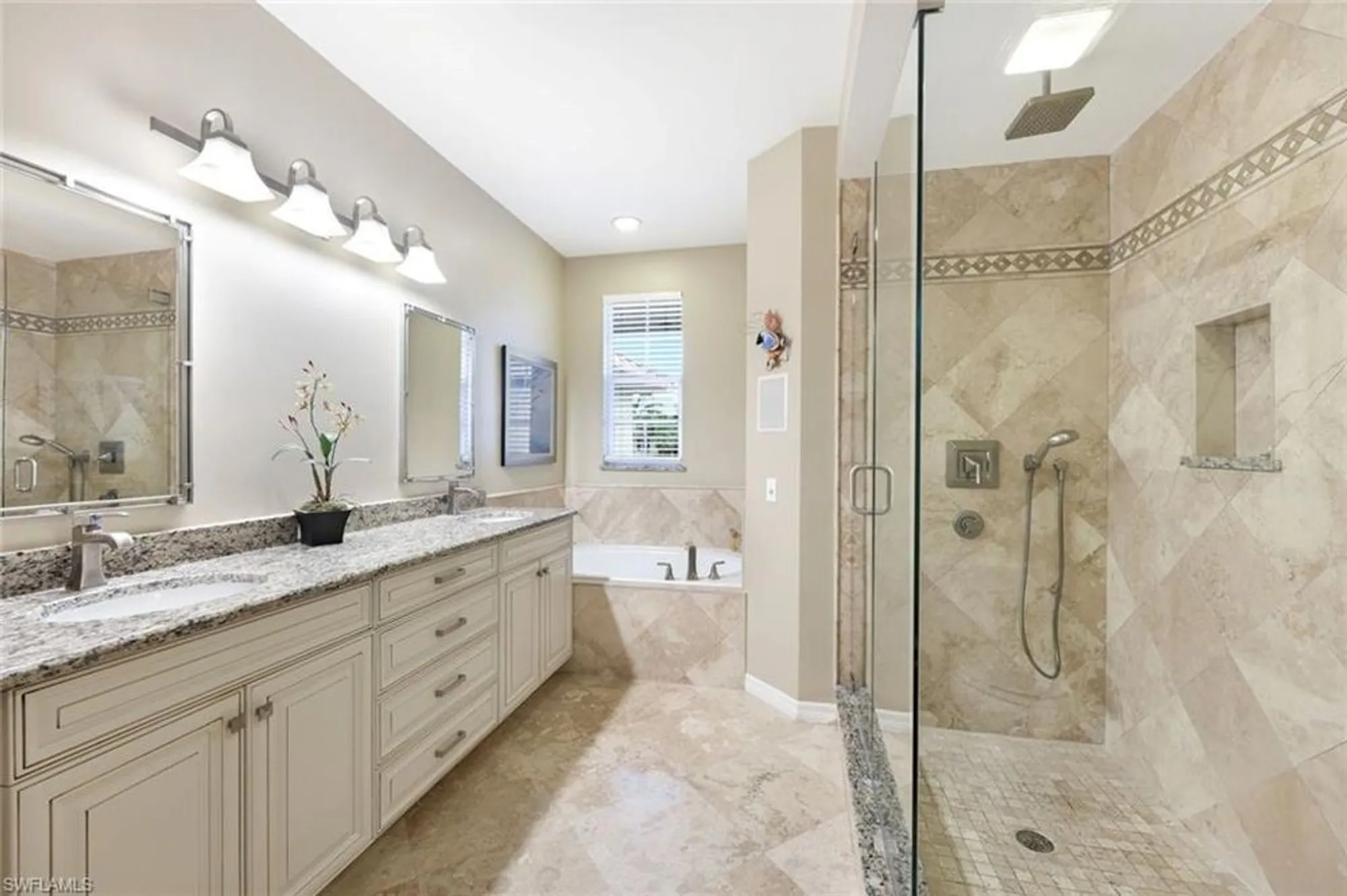 Property Slideshow image 14 of 29 | 4706 montego pointe way 201, Bonita Springs, FL, 34134