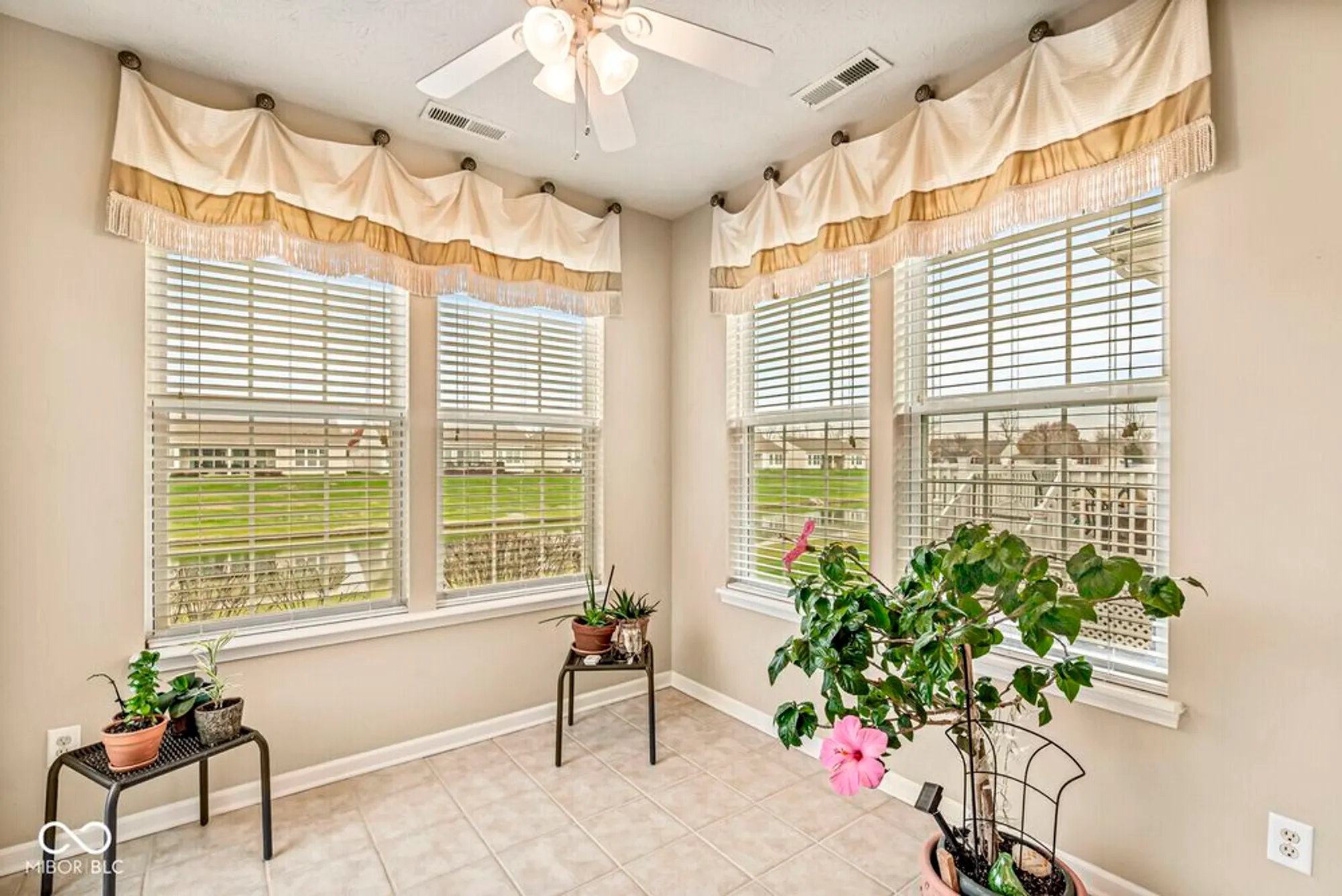 Property Slideshow image 23 of 29 | 15282 trebbiano dr, Fishers, IN, 46037