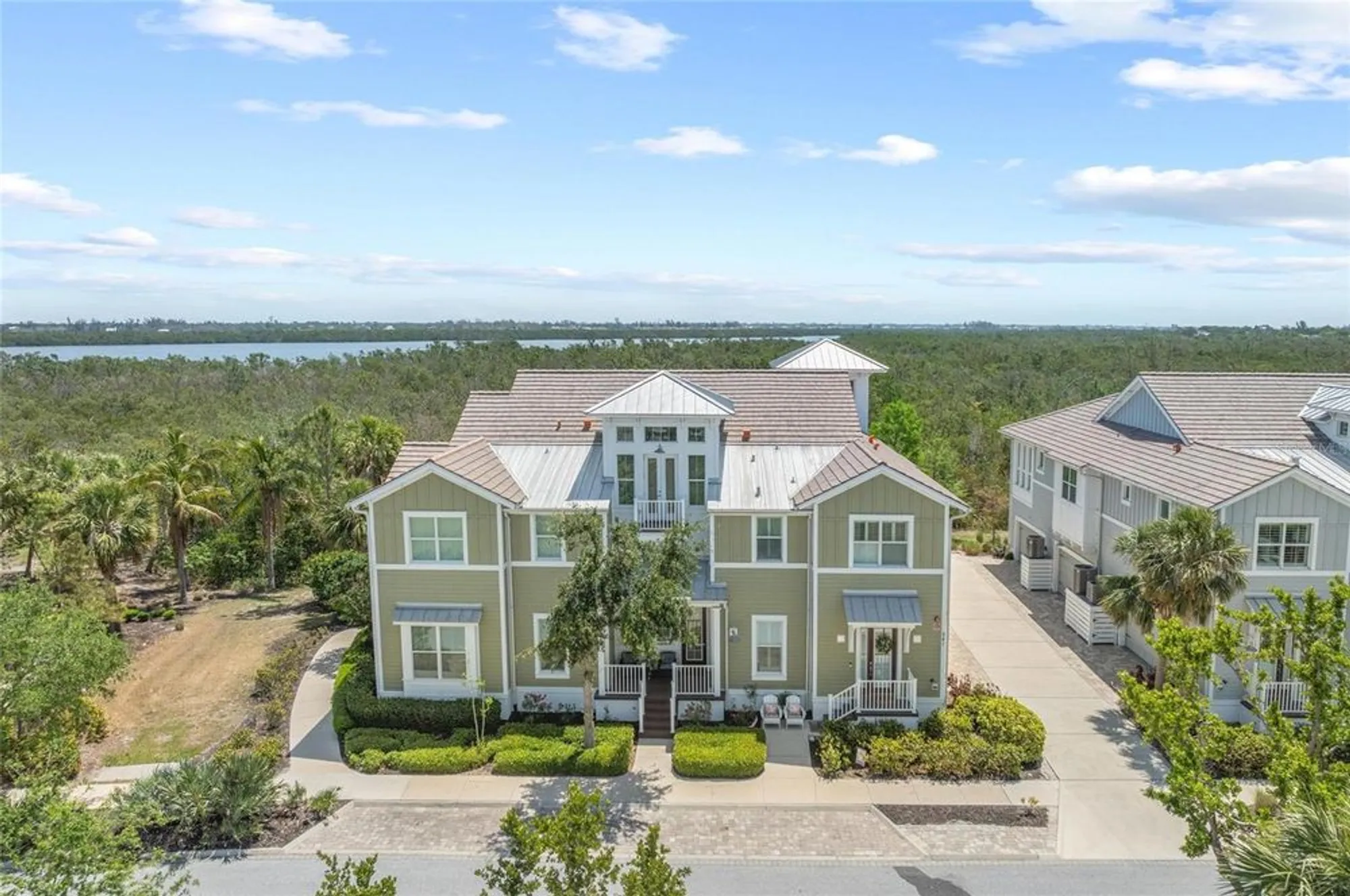 Property Slideshow image 98 of 99 | 241 sapphire lake dr 201, Bradenton, FL, 34209
