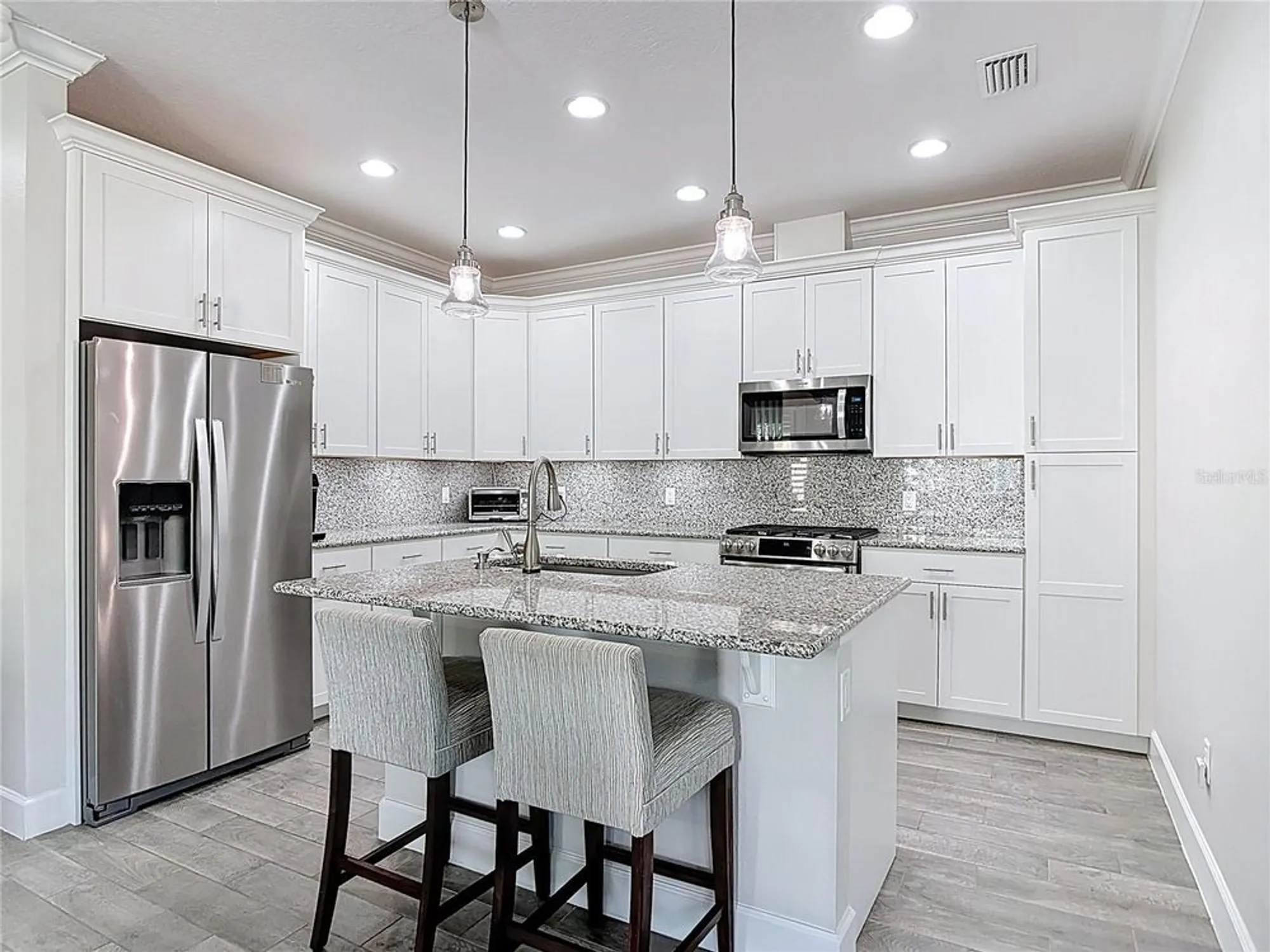 Property Slideshow image 5 of 25 | 962 attitude ave, Daytona Beach, FL, 32124