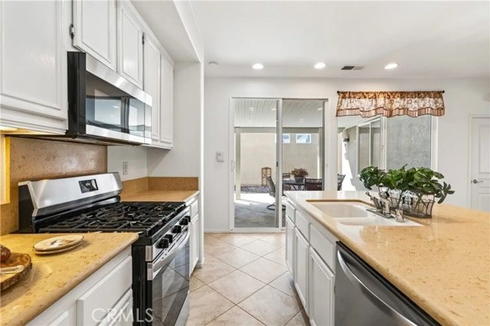 Property Slideshow image 18 of 59 | 268 four seasons blvd, Hemet, CA, 92545