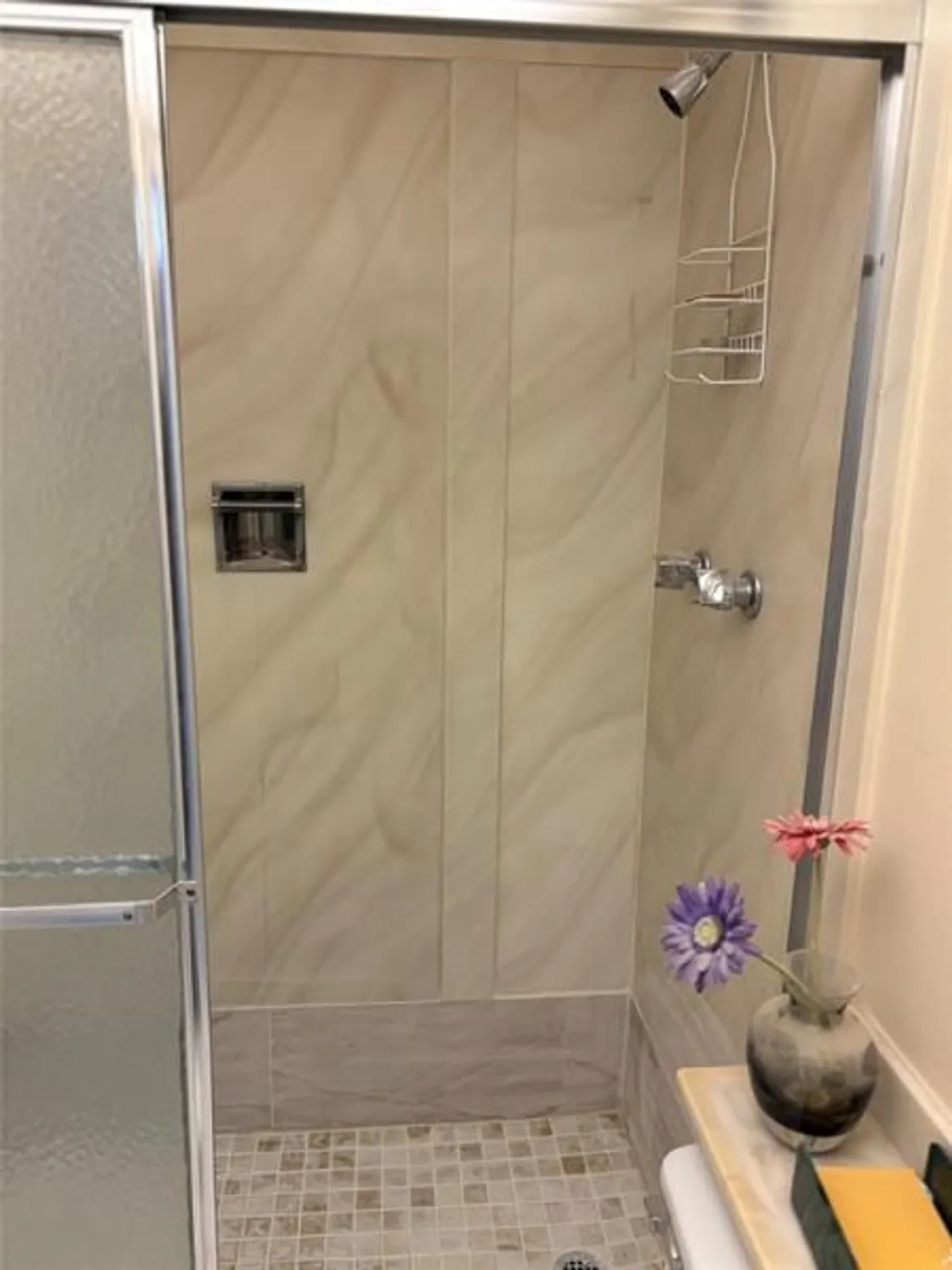 Property Slideshow image 13 of 17 | 5900 nw 44th st 607, Lauderhill, FL, 33319