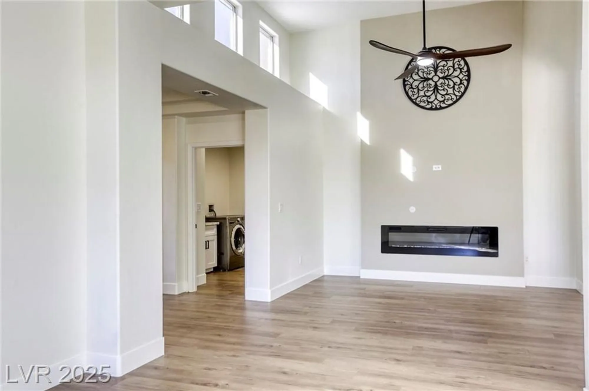 Property Slideshow image 23 of 46 | 9800 villa ridge dr, Las Vegas, NV, 89134