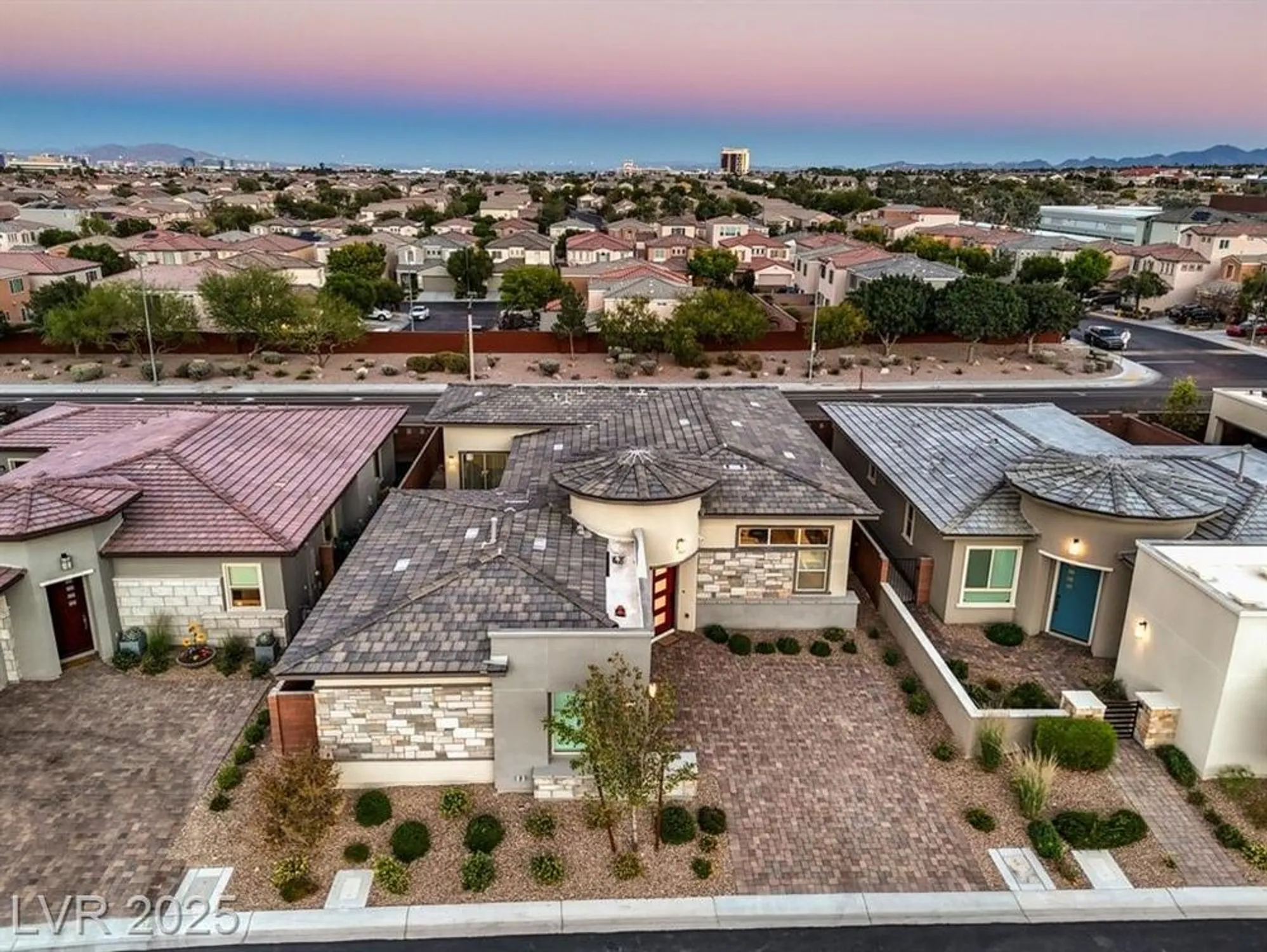 Property Slideshow image 47 of 74 | 6776 steel mist st, Las Vegas, NV, 89148
