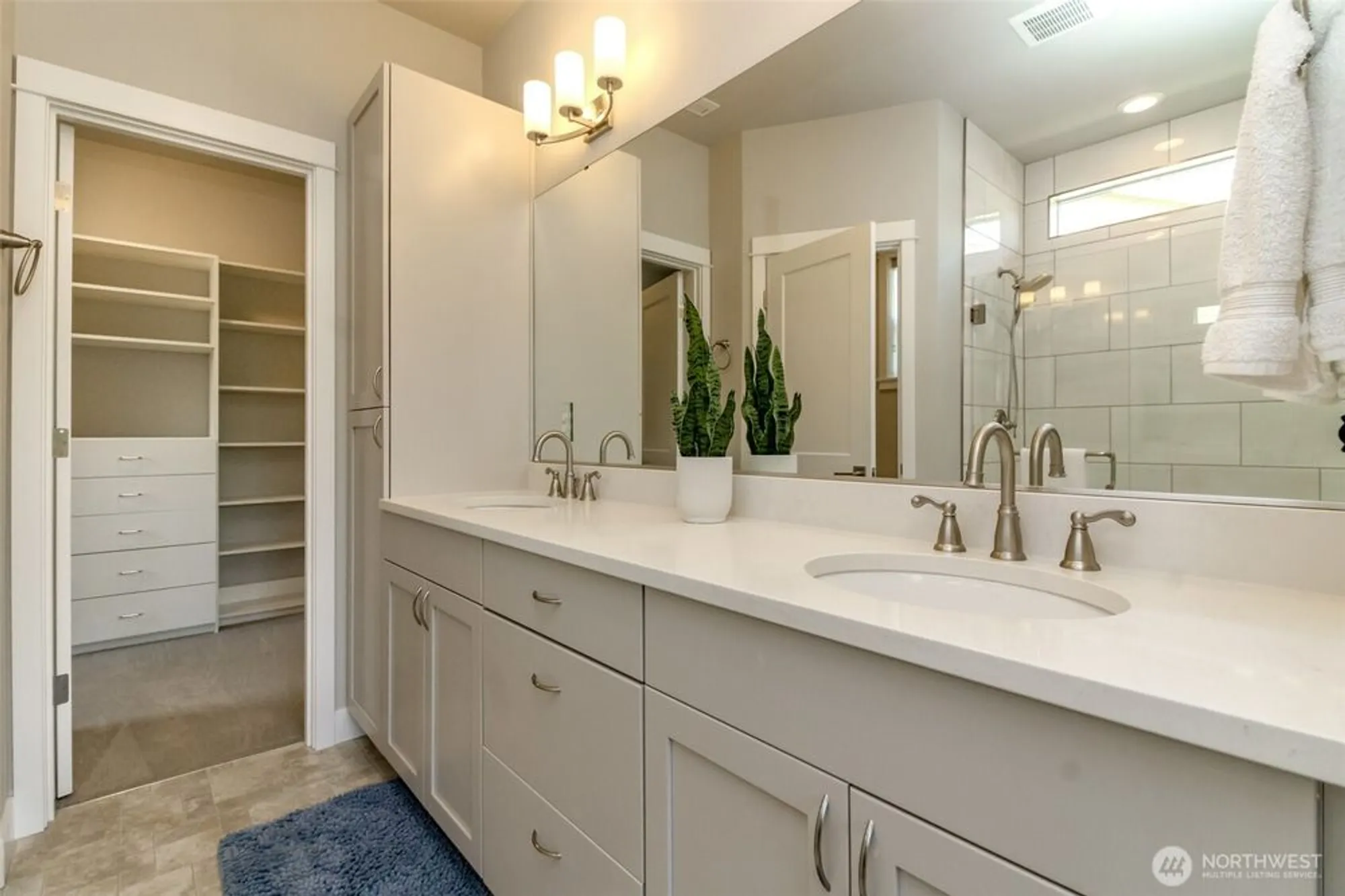 Property Slideshow image 11 of 33 | 14812 180th ave, Bonney Lake, WA, 98391