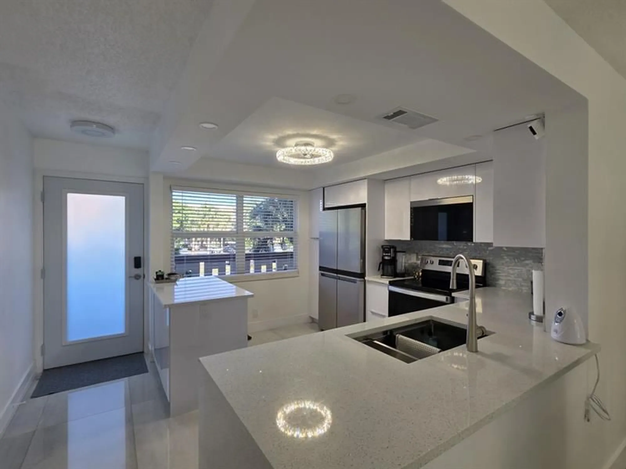 Property Slideshow image 8 of 40 | 3202 portofino pt j2, Coconut Creek, FL, 33066
