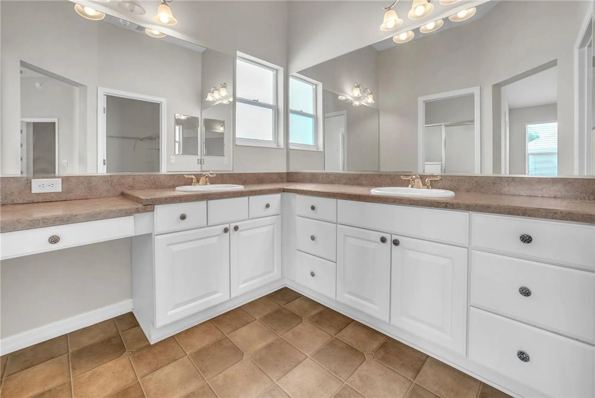 Property Slideshow image 24 of 45 | 879 astor way, The Villages, FL, 32162