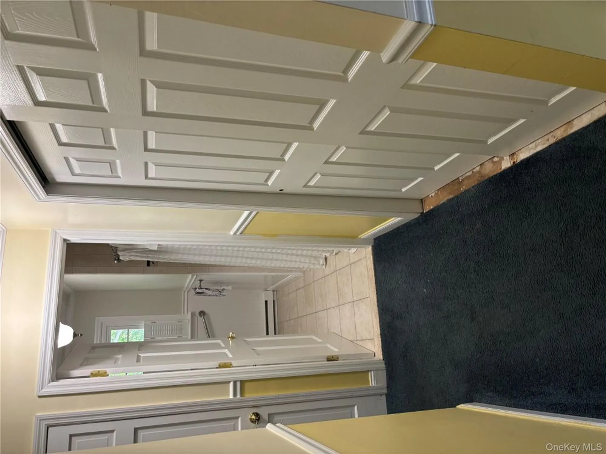 Property Slideshow image 14 of 21 | 190 canterbury dr, Ridge, NY, 11961