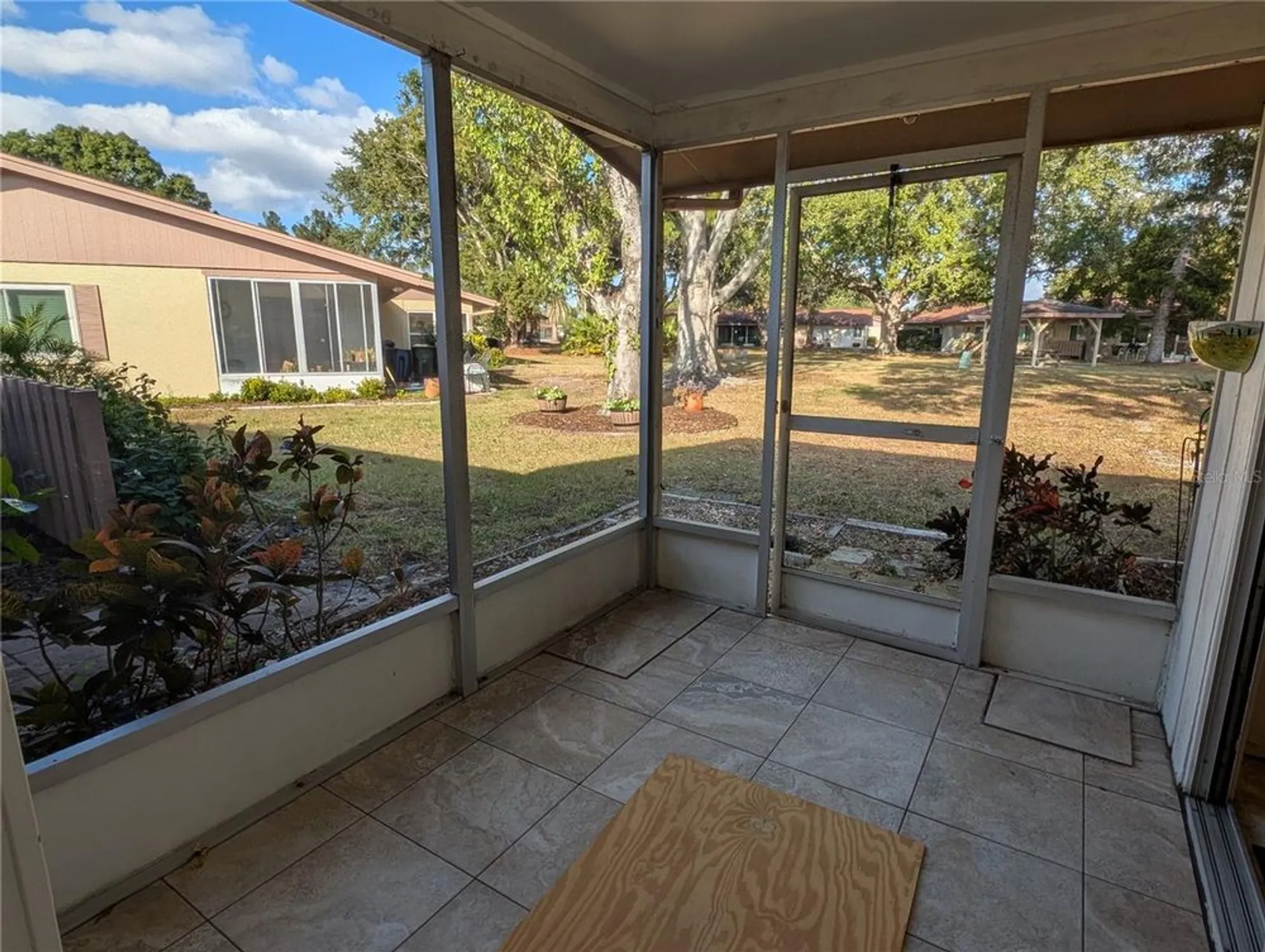 Property Slideshow image 15 of 16 | 4567 shoshone trl # 167, Sarasota, FL, 34233