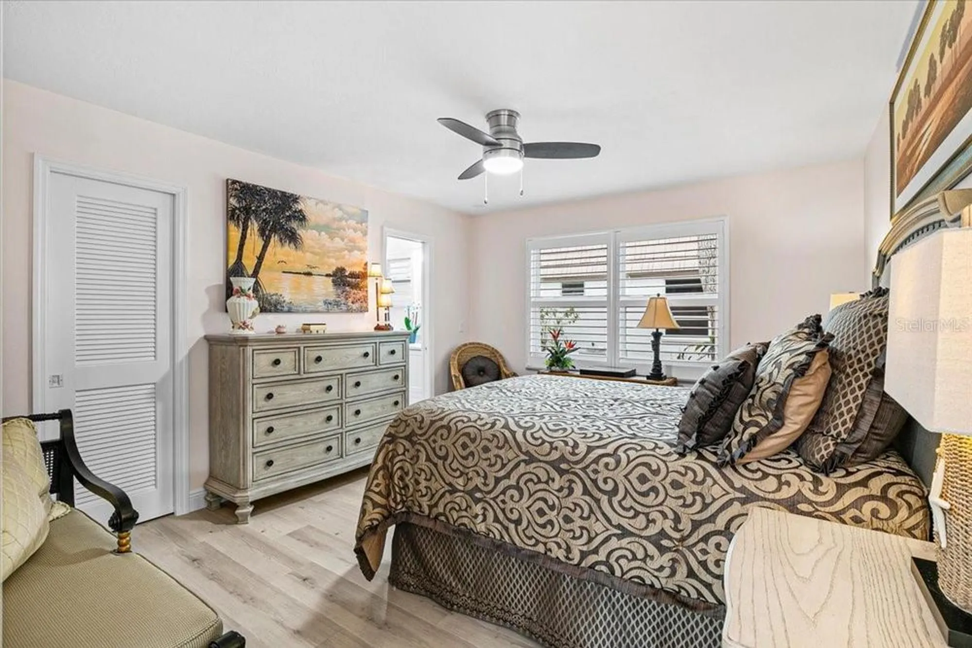 Property Slideshow image 18 of 43 | 2322 riverbluff pkwy # v250, Sarasota, FL, 34231