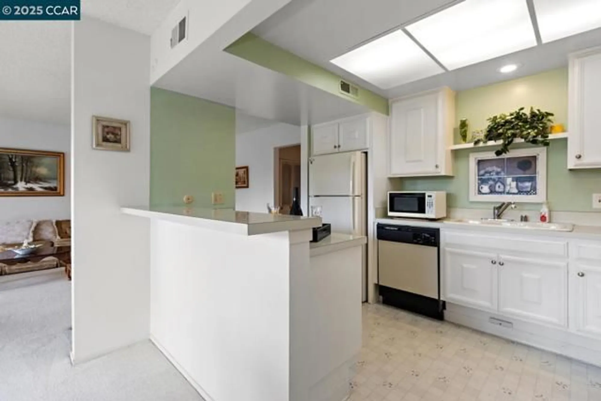 Property Slideshow image 11 of 46 | 2709 golden rain rd 6, Walnut Creek, CA, 94595