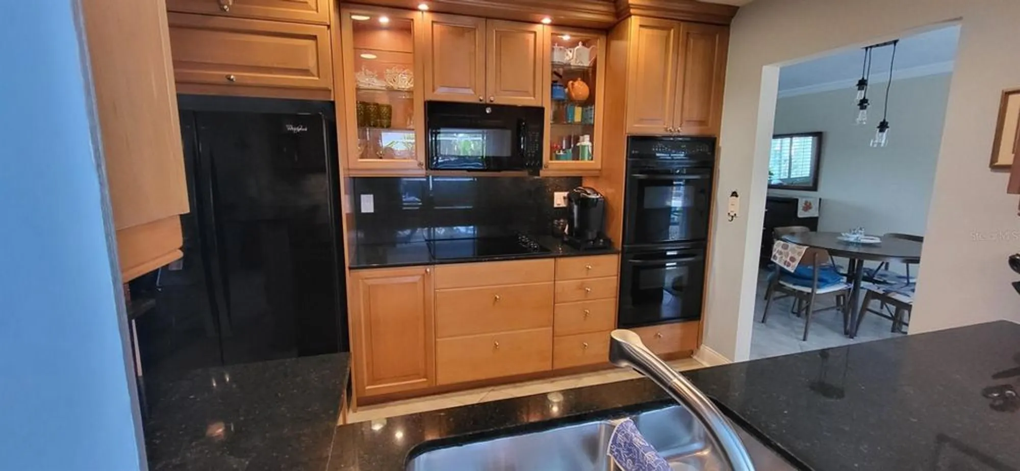 Property Slideshow image 11 of 31 | 3619 pembrook dr, Sarasota, FL, 34239