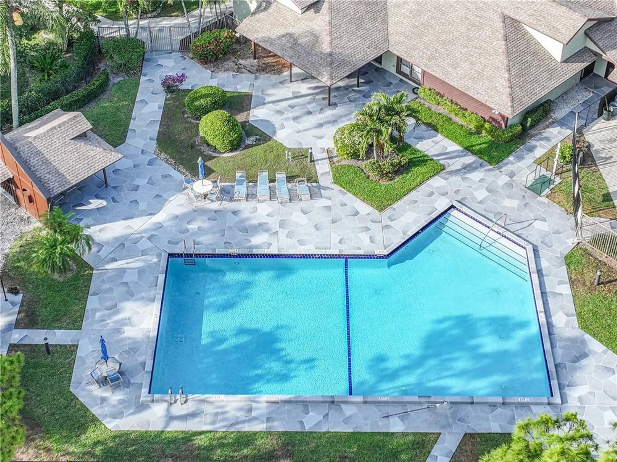 Property Slideshow image 38 of 38 | 272 beaver dam ct, Royal Palm Beach, FL, 33411