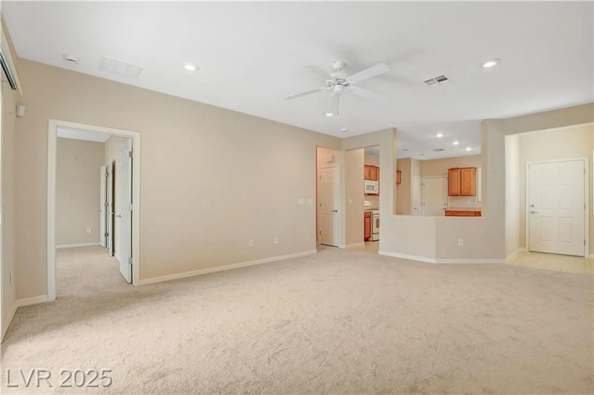 Property Slideshow image 3 of 19 | 2554 crater rock st, Henderson, NV, 89044