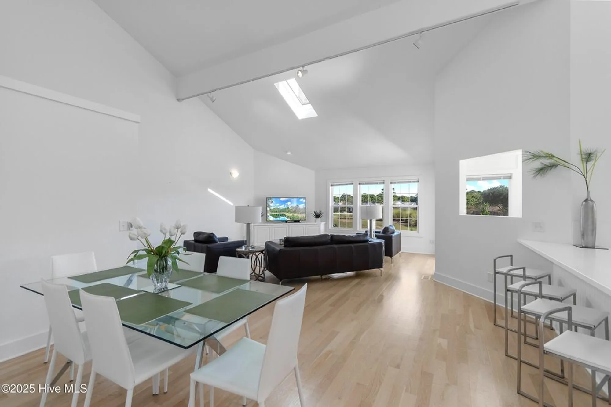 Property Slideshow image 17 of 61 | 3159 lakeside commons dr 1, Southport, NC, 28461