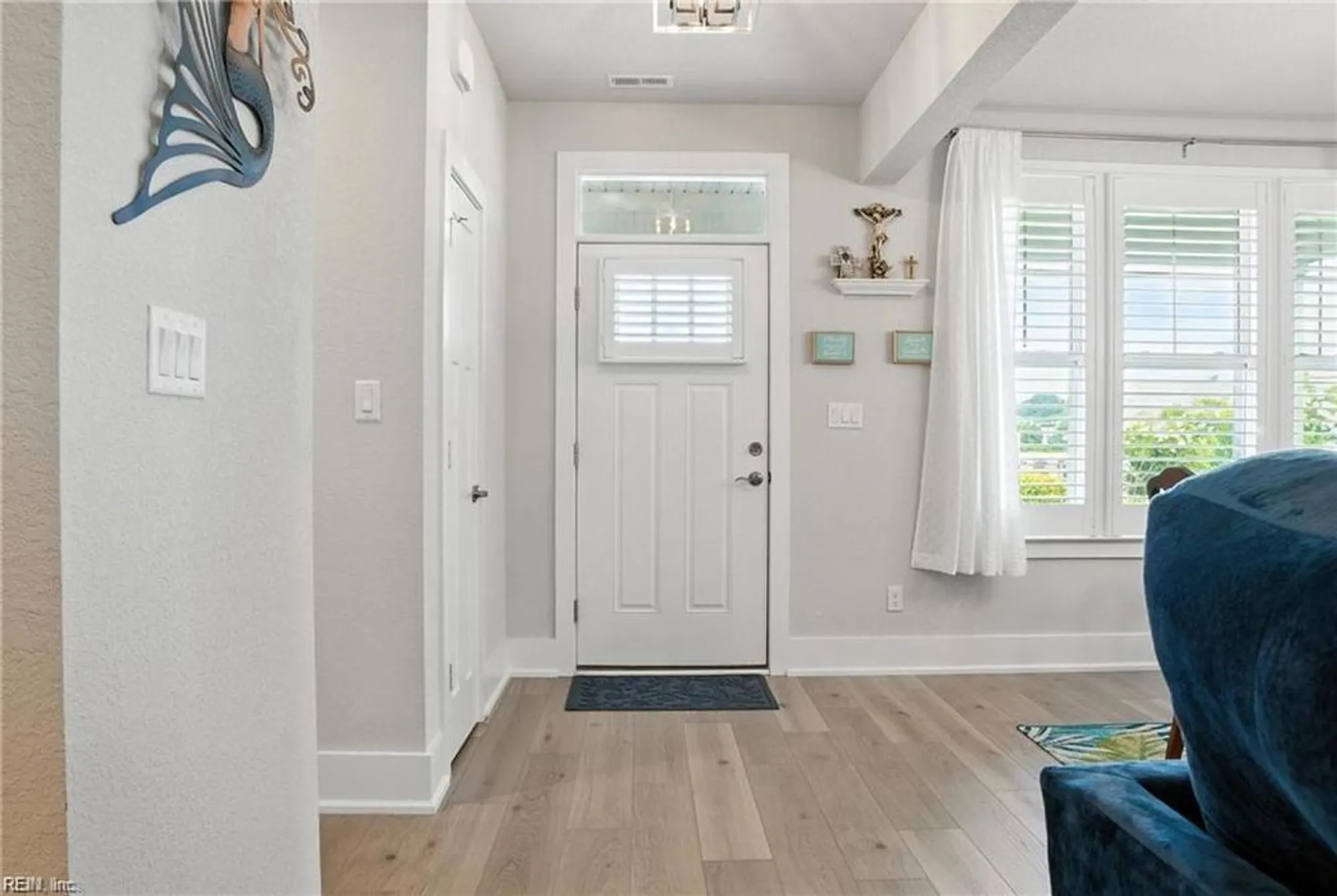 Property Slideshow image 3 of 50 | 201 cove reach, Suffolk, VA, 23435