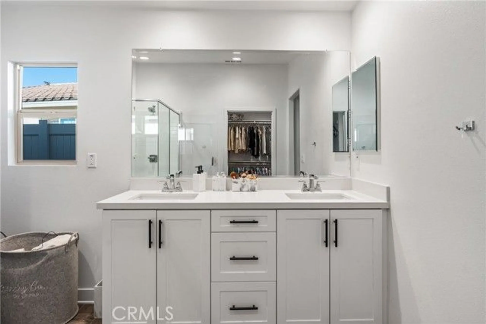 Property Slideshow image 21 of 45 | 1630 easton ln, Beaumont, CA, 92223