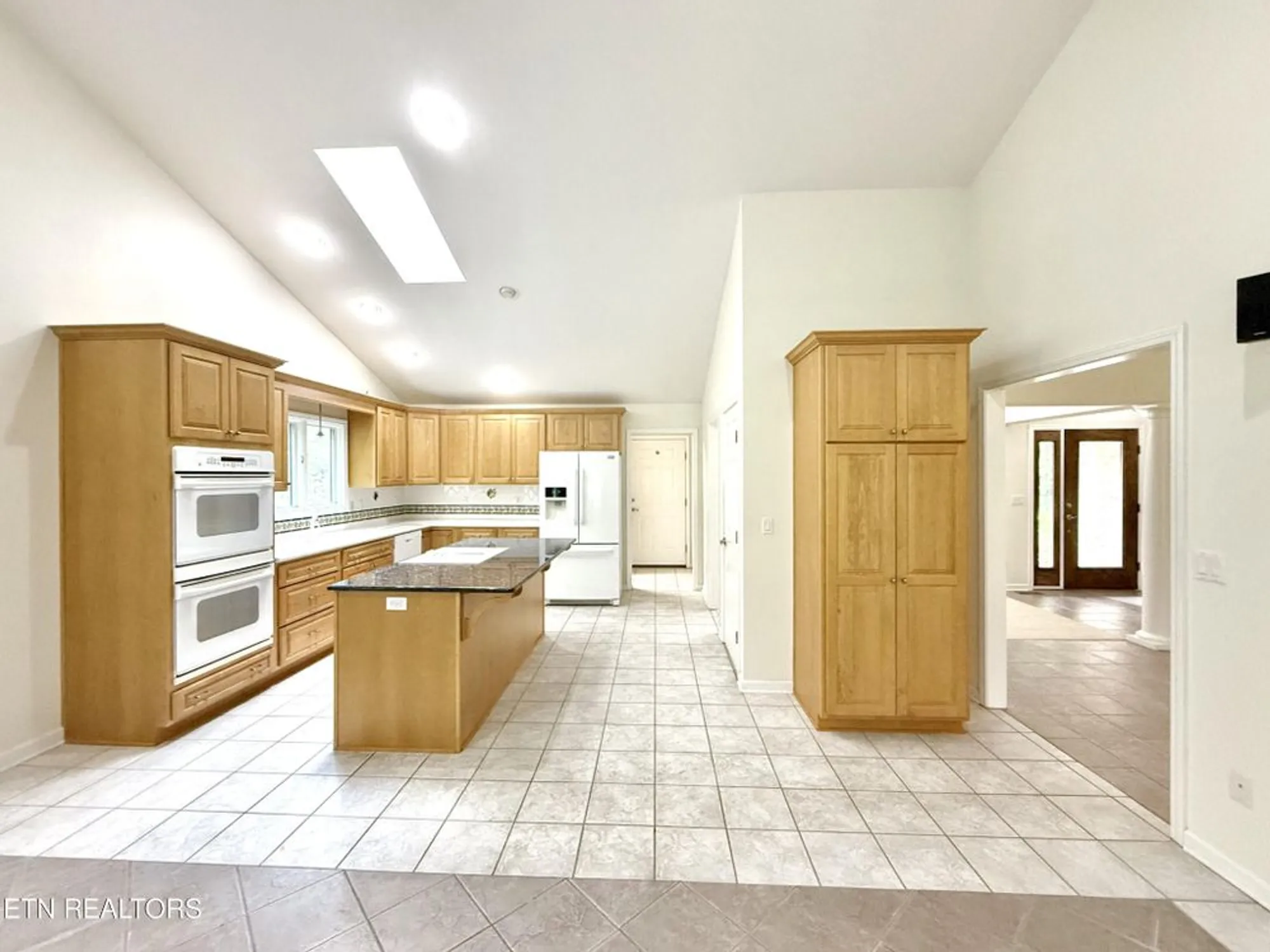 Property Slideshow image 20 of 55 | 17 kenwood ct, Crossville, TN, 38558