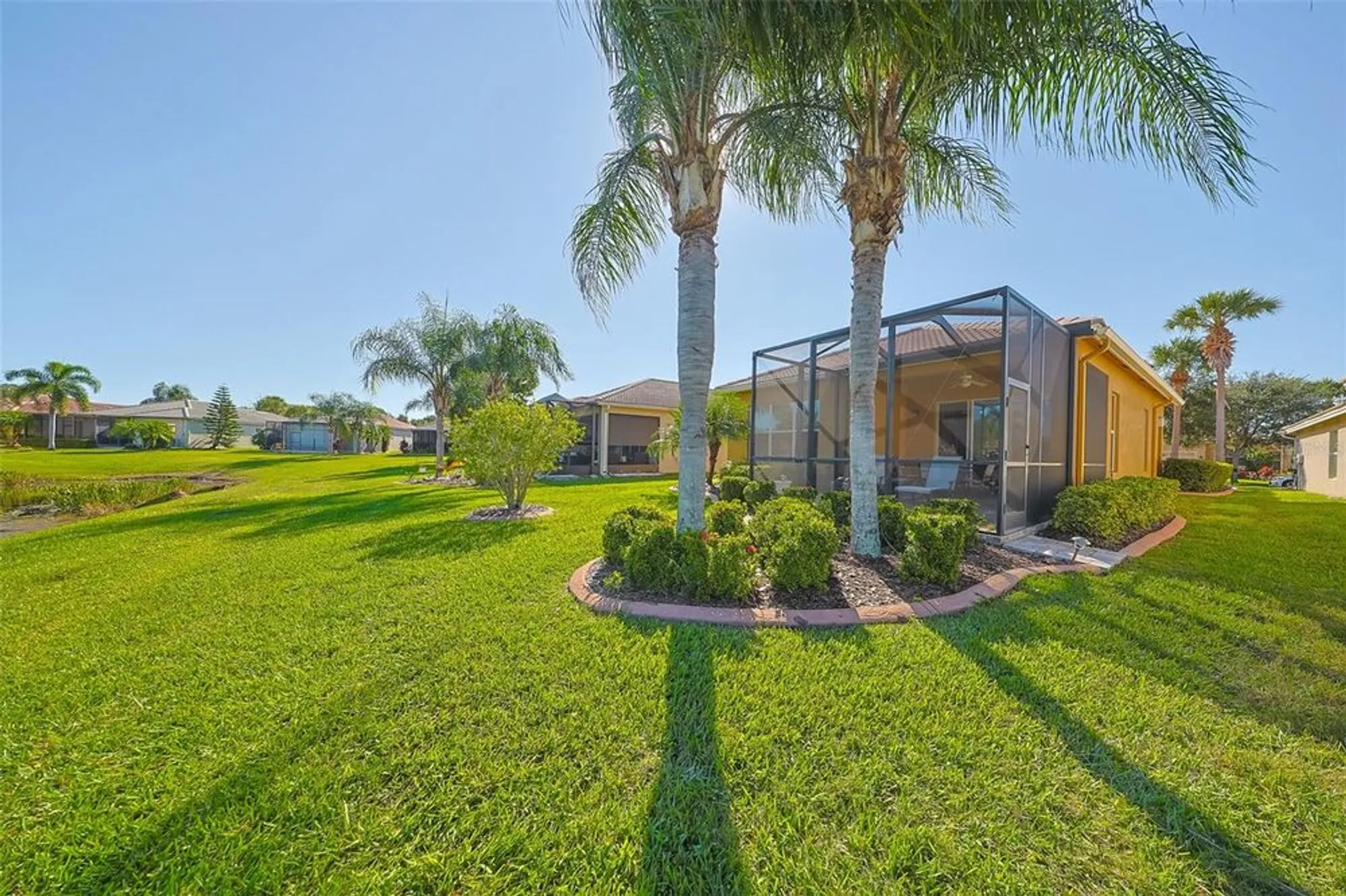 Property Slideshow image 37 of 67 | 15948 cobble mill dr, Wimauma, FL, 33598