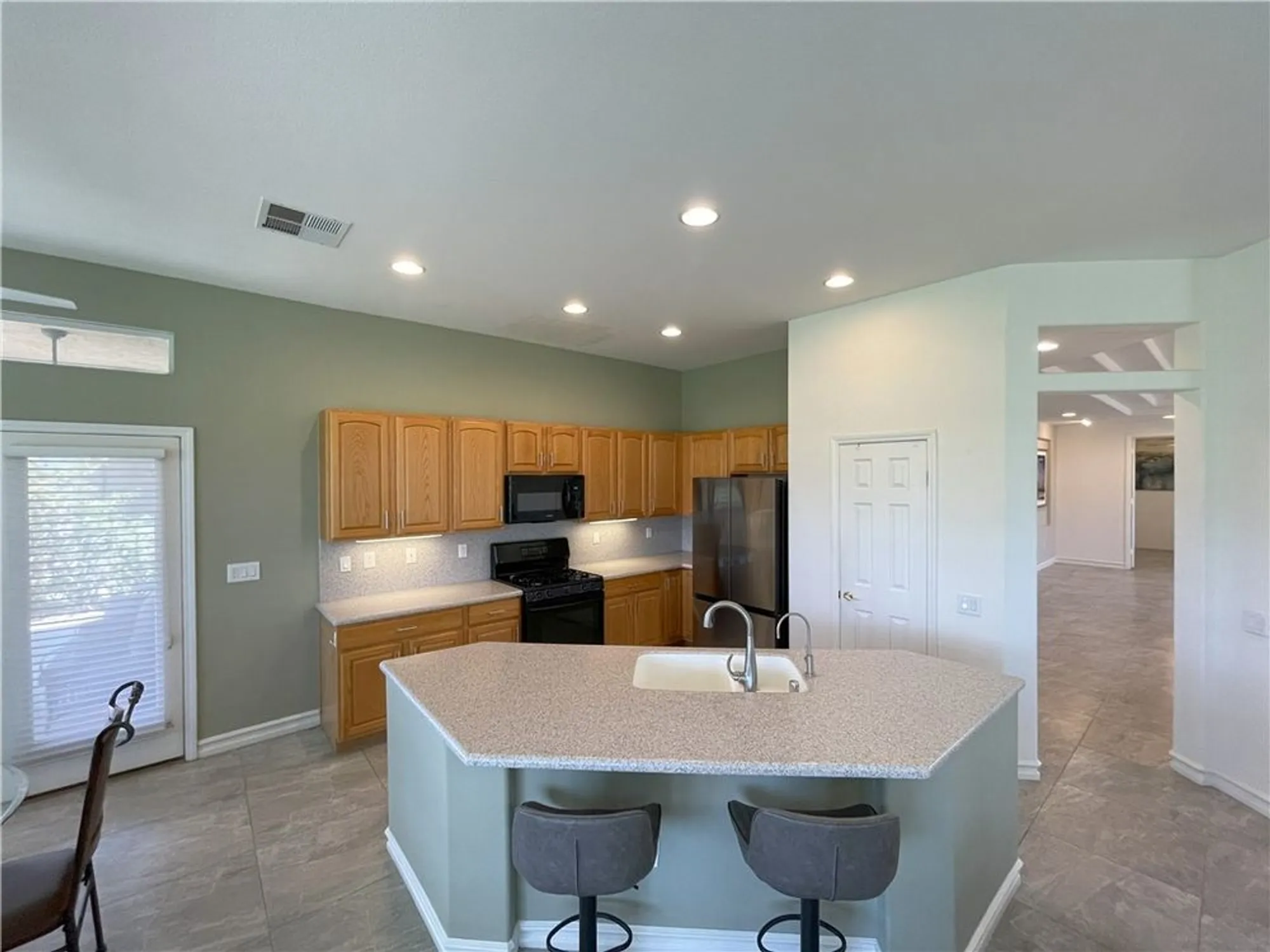 Property Slideshow image 7 of 20 | 43679 old troon ct, Indio, CA, 92201