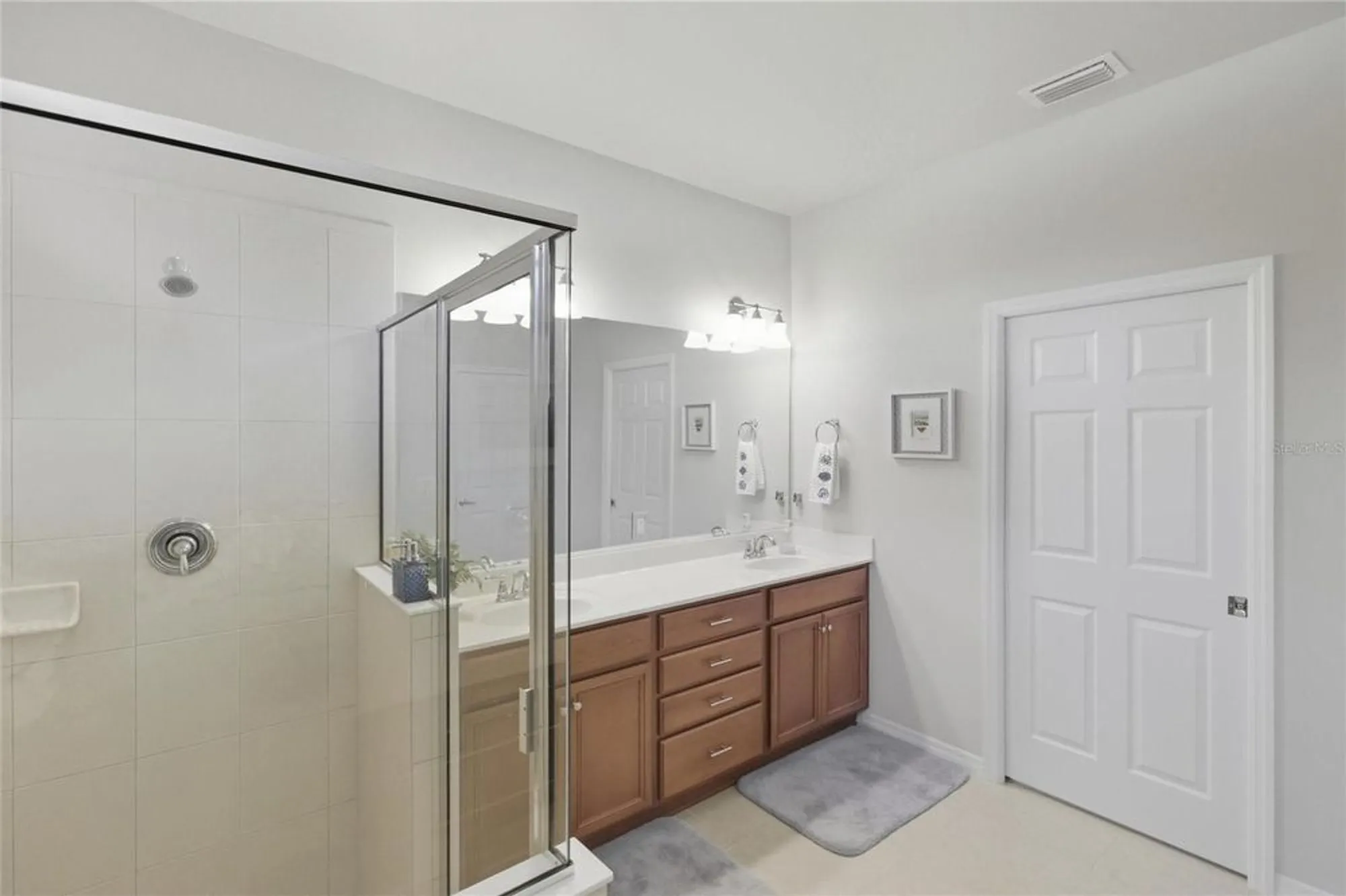 Property Slideshow image 24 of 63 | 6105 granaway ct, Sarasota, FL, 34238
