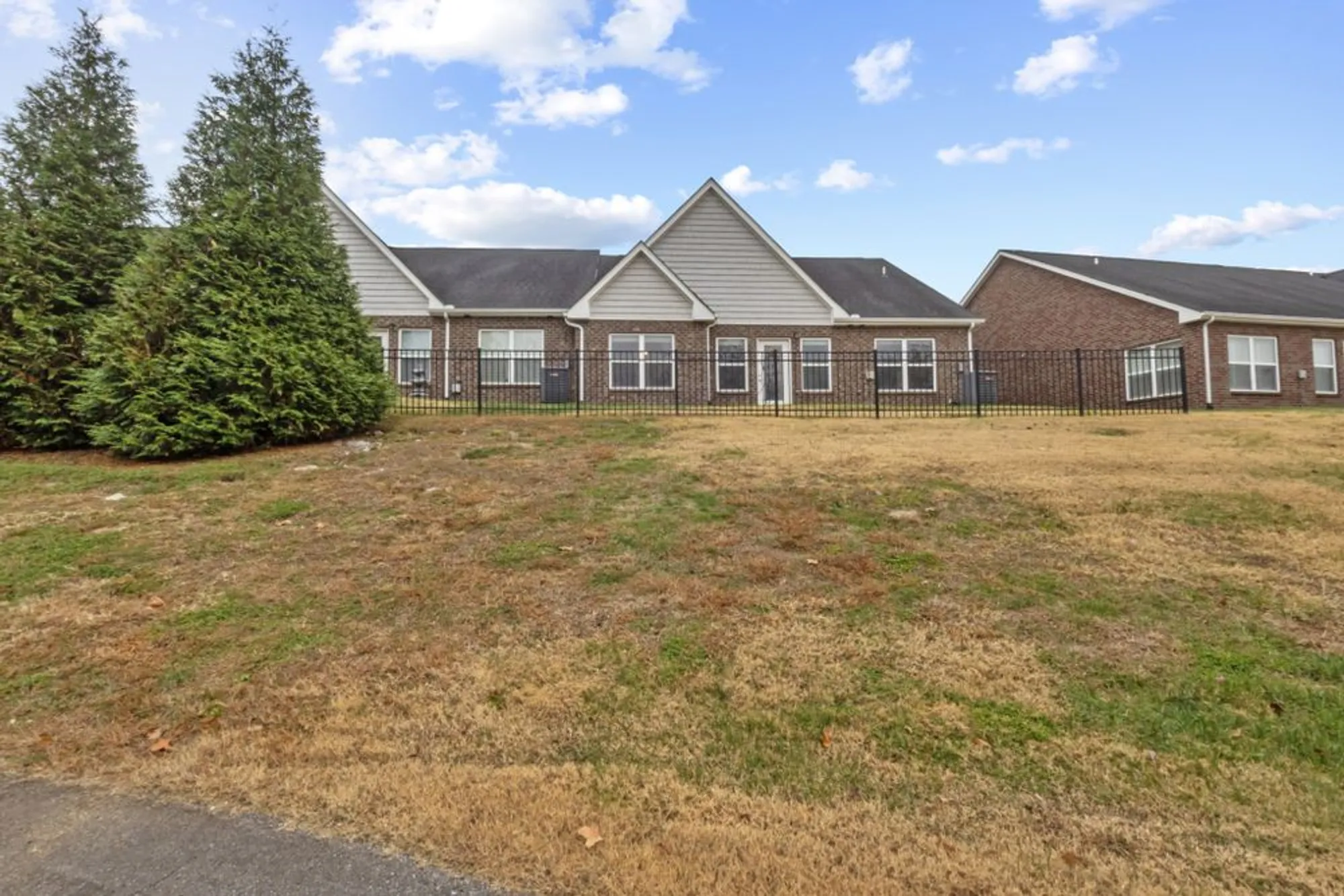 Property Slideshow image 29 of 34 | 395 devon chase hl 6501, Gallatin, TN, 37066