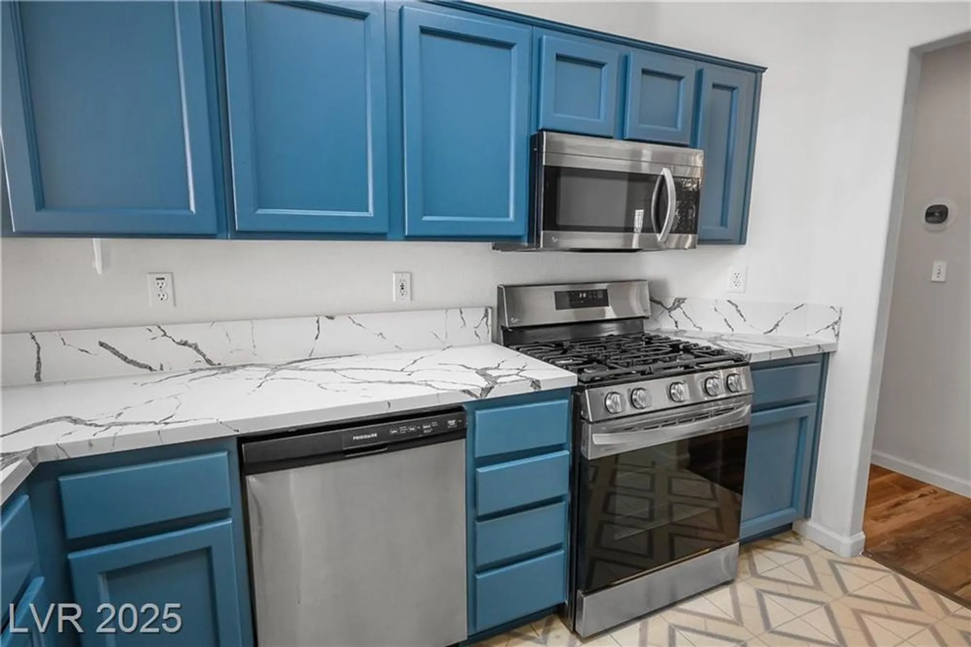 Property Slideshow image 13 of 74 | 10505 linden wood ct, Las Vegas, NV, 89134
