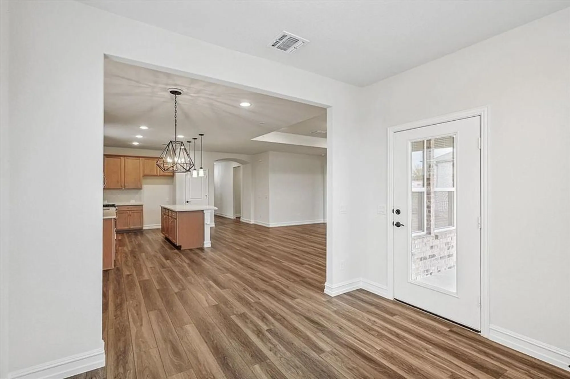 Property Slideshow image 16 of 33 | 948 memorial dr, Aubrey, TX, 76227