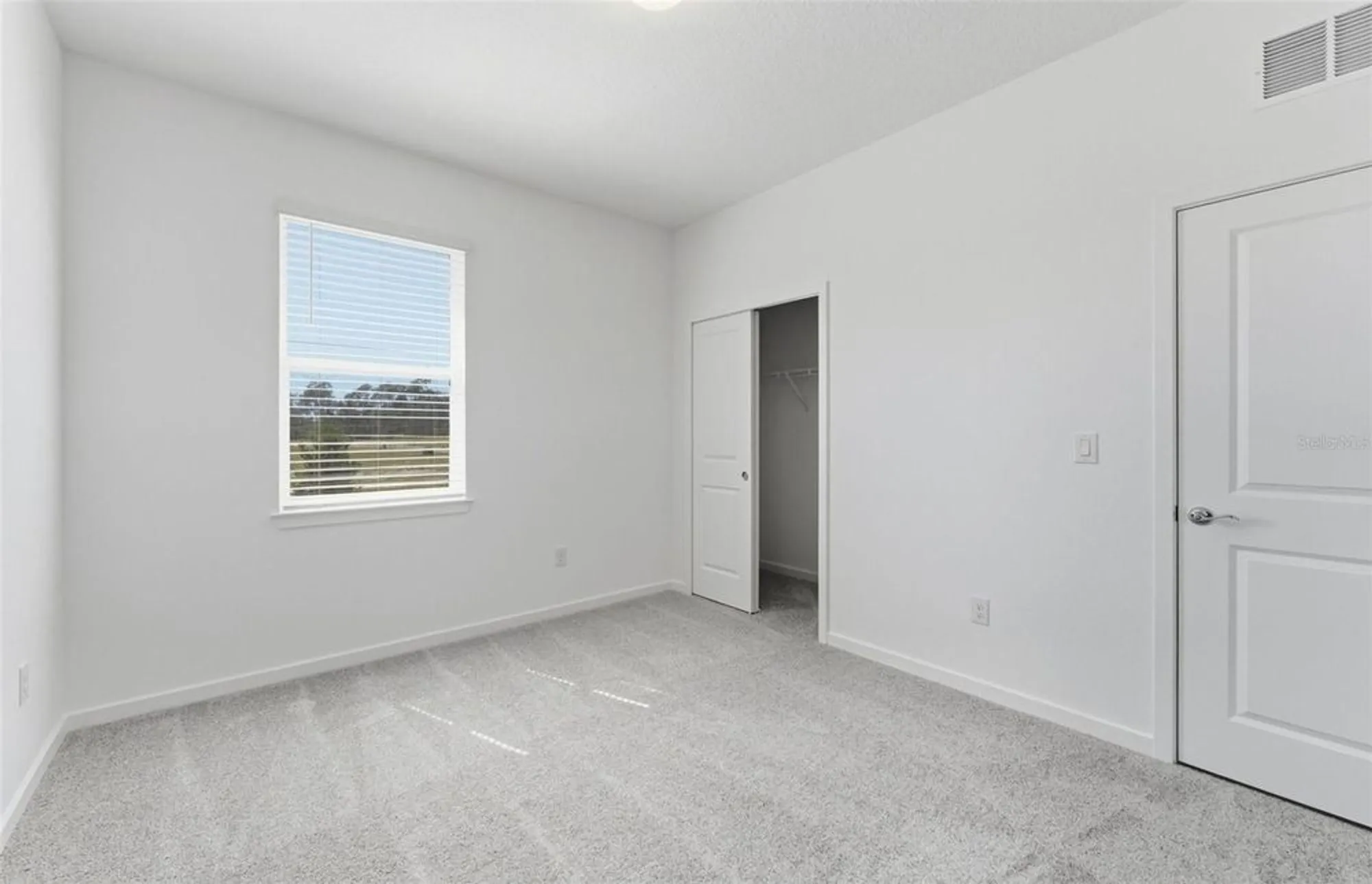 Property Slideshow image 13 of 29 | 9453 daylight dr, Parrish, FL, 34219