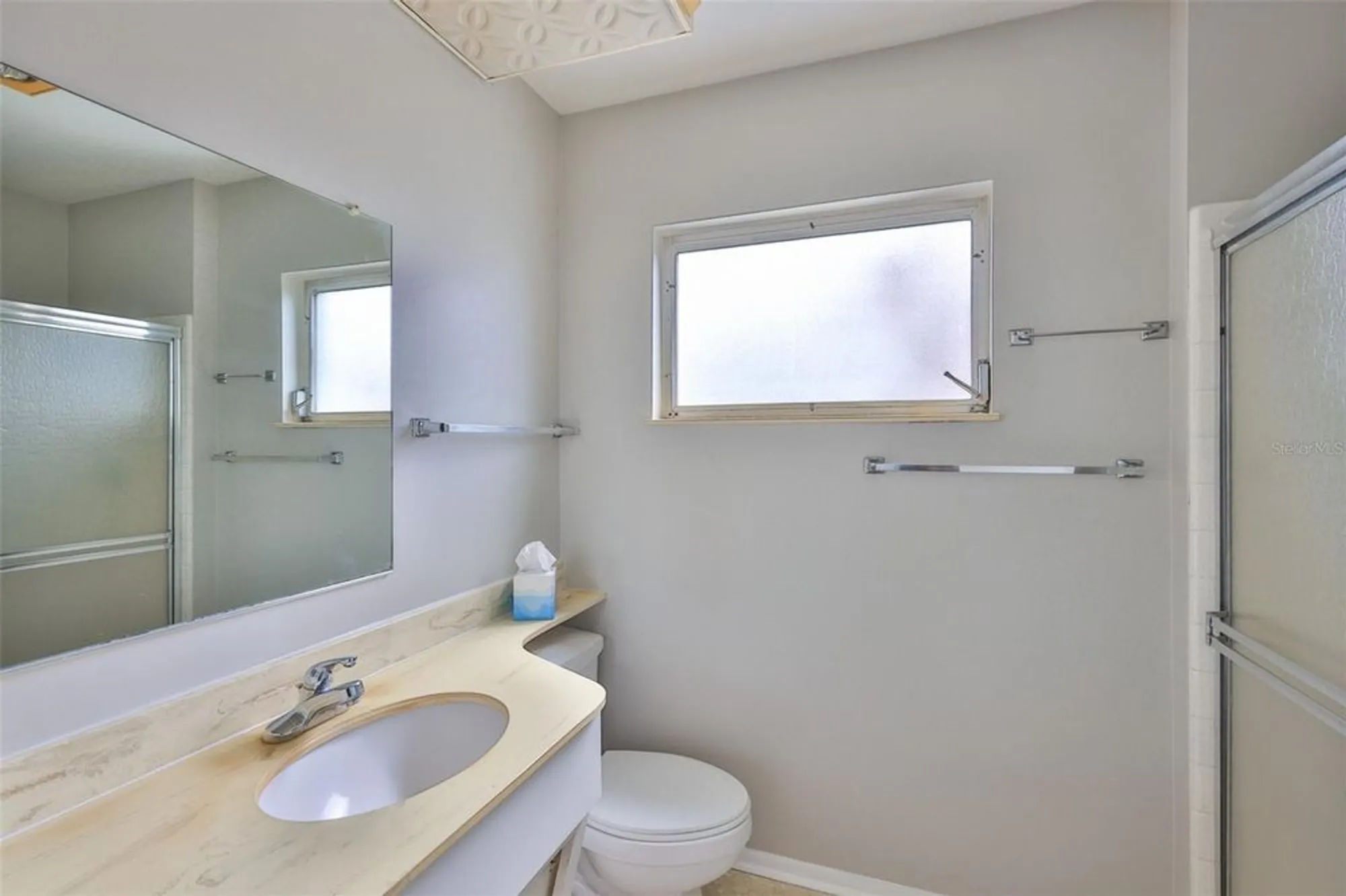 Property Slideshow image 22 of 41 | 823 fox hills dr, Sun City Center, FL, 33573