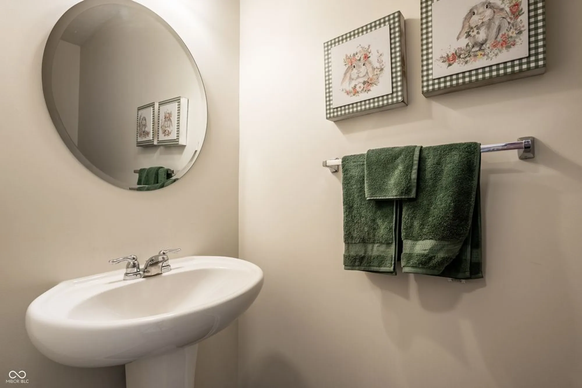 Property Slideshow image 17 of 33 | 11655 flynn pl, Noblesville, IN, 46060