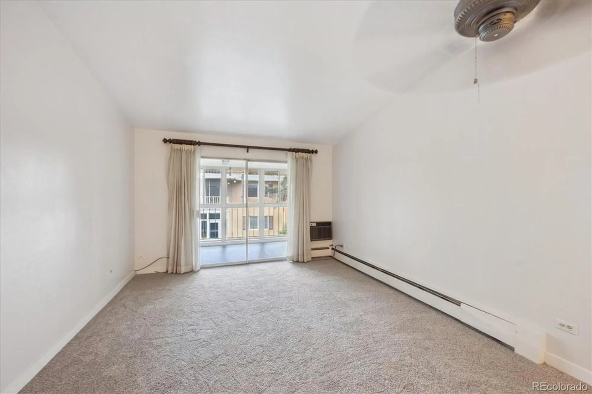 Property Slideshow image 6 of 49 | 675 s clinton st 4b, Denver, CO, 80247