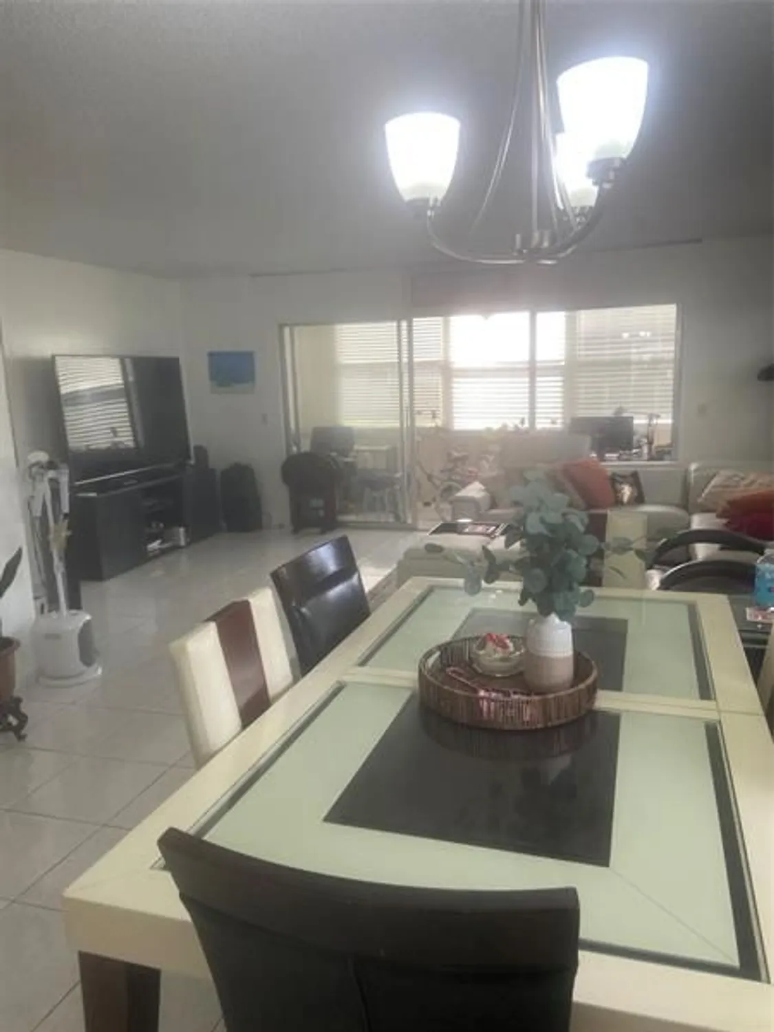 Property Slideshow image 12 of 22 | 800 sw 125th way, Pembroke Pines, FL, 33027