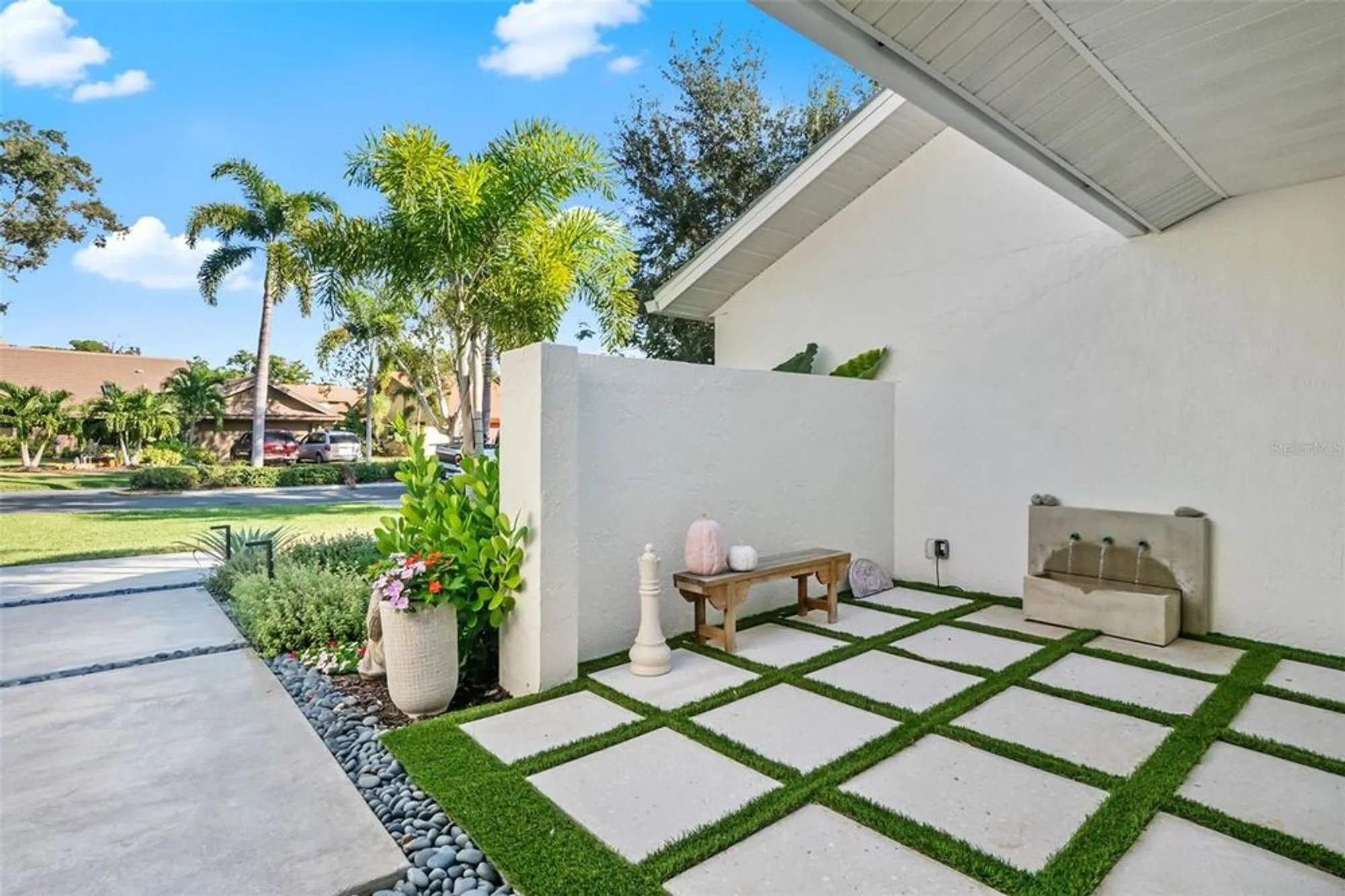 Property Slideshow image 8 of 66 | 1660 pine harrier cir, Sarasota, FL, 34231