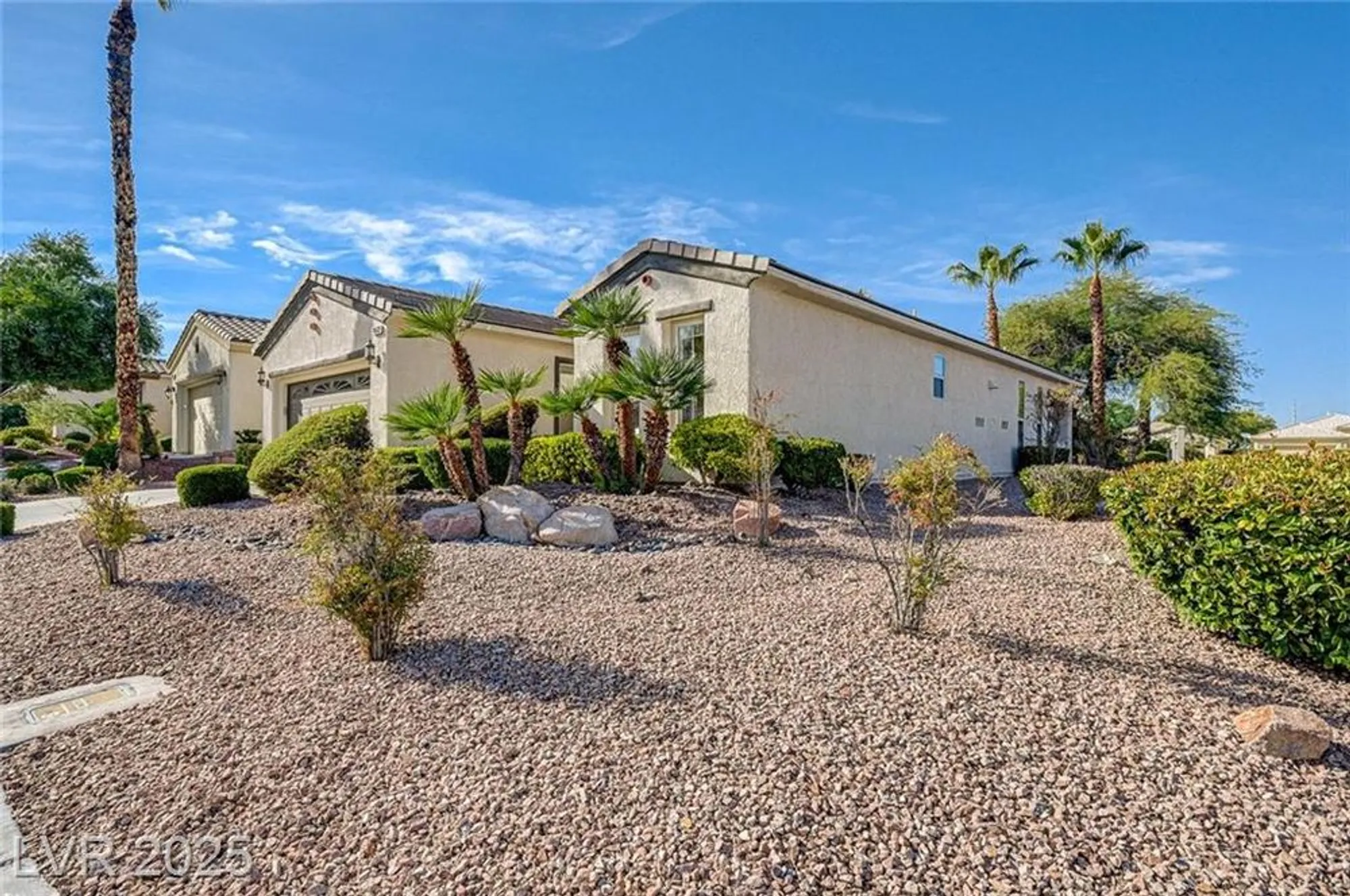 Property Slideshow image 4 of 65 | 10532 riva grande ct, Las Vegas, NV, 89135