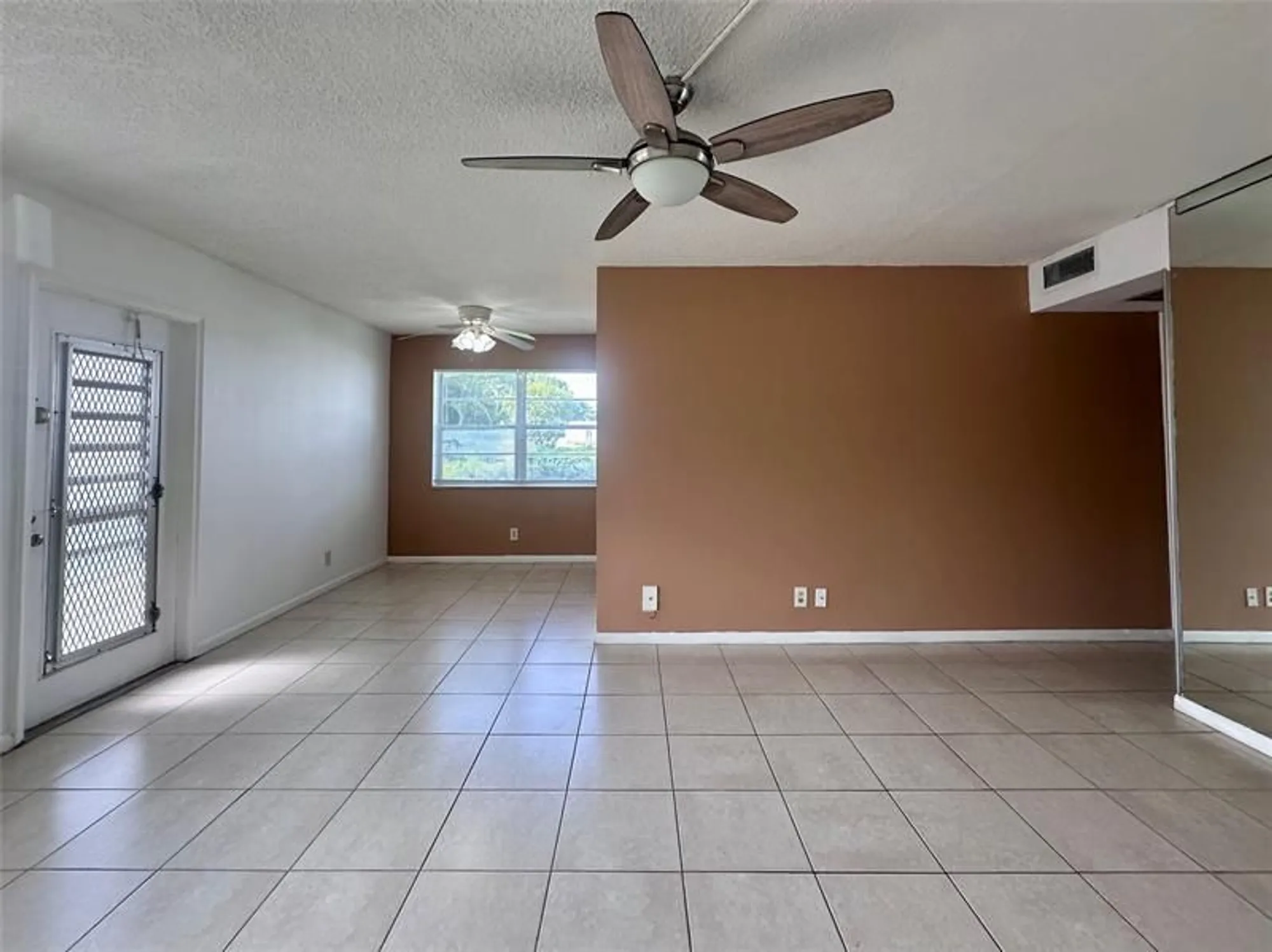 Property Slideshow image 4 of 17 | 378 durham l # 378, Deerfield Beach, FL, 33442