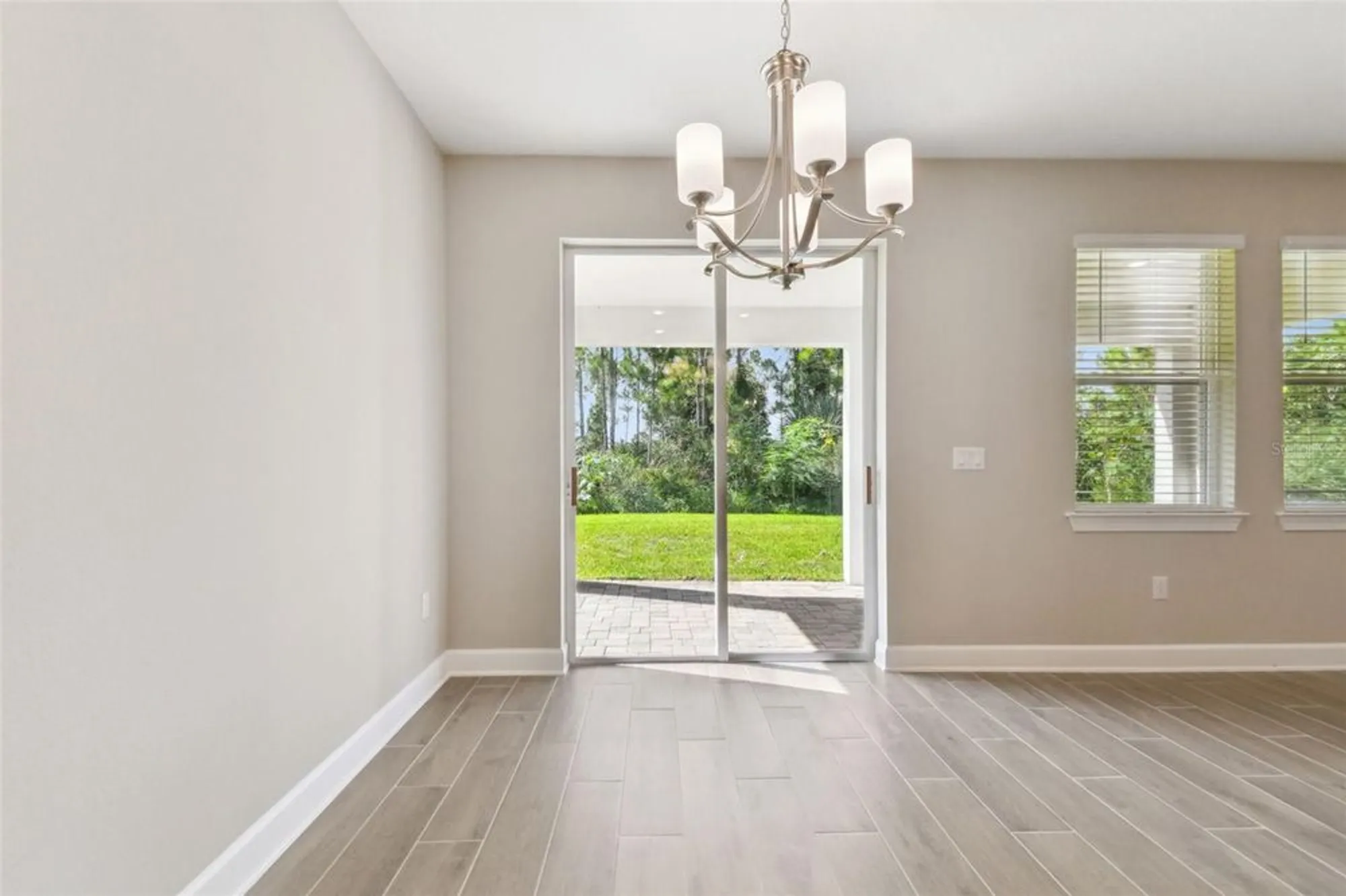 Property Slideshow image 16 of 62 | 620 nasturtium ct, Nokomis, FL, 34275