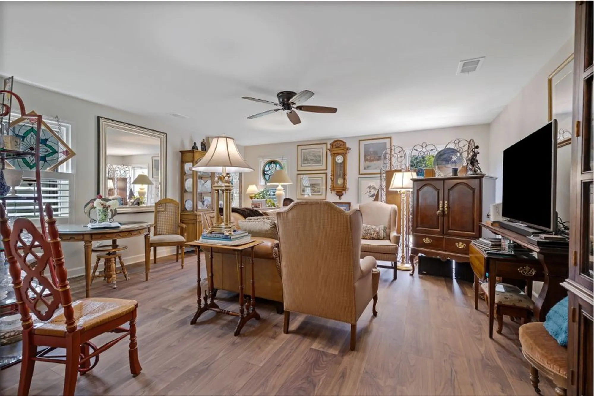 Property Slideshow image 16 of 33 | 814 marquette dr, Nashville, TN, 37205