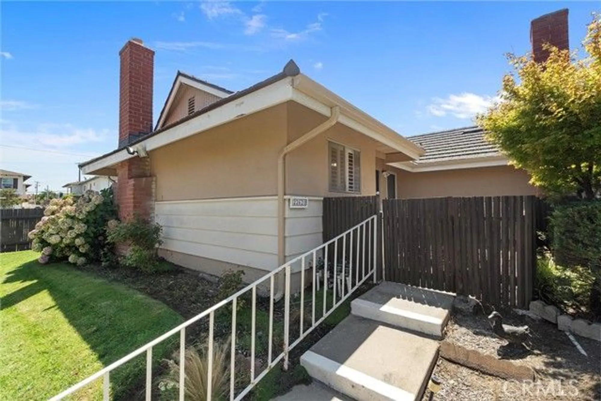 Property Slideshow image 11 of 14 | 22621 maple ave, Torrance, CA, 90505