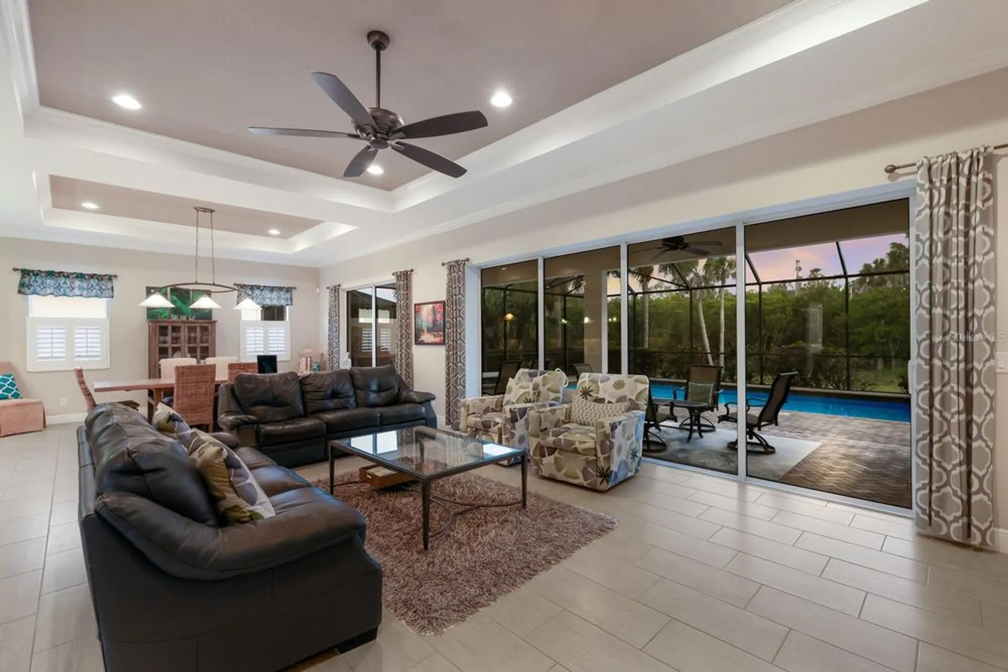 Property Slideshow image 13 of 94 | 5209 lake overlook ave, Bradenton, FL, 34208