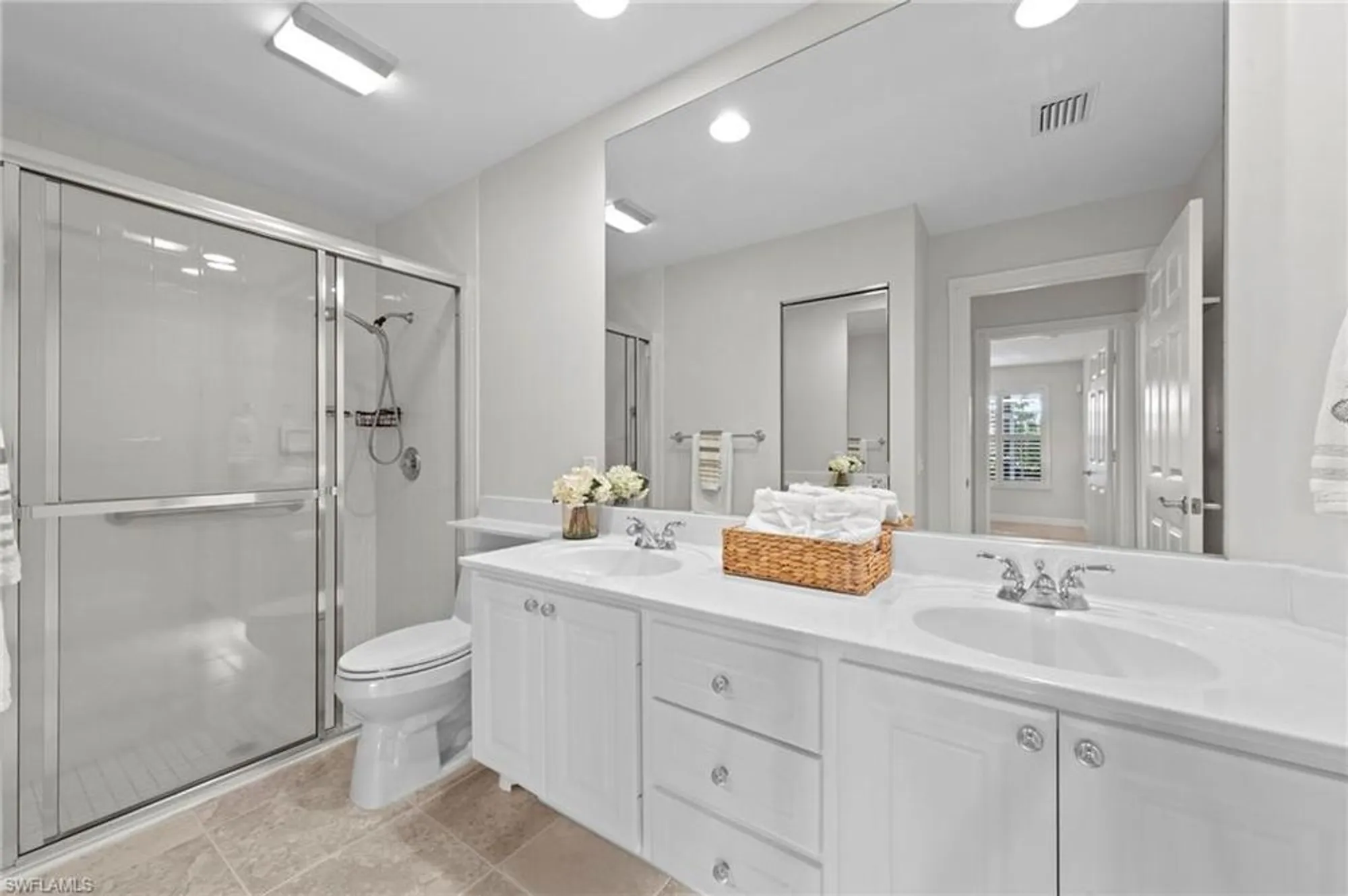 Property Slideshow image 18 of 45 | 28058 dorado dr, Bonita Springs, FL, 34135
