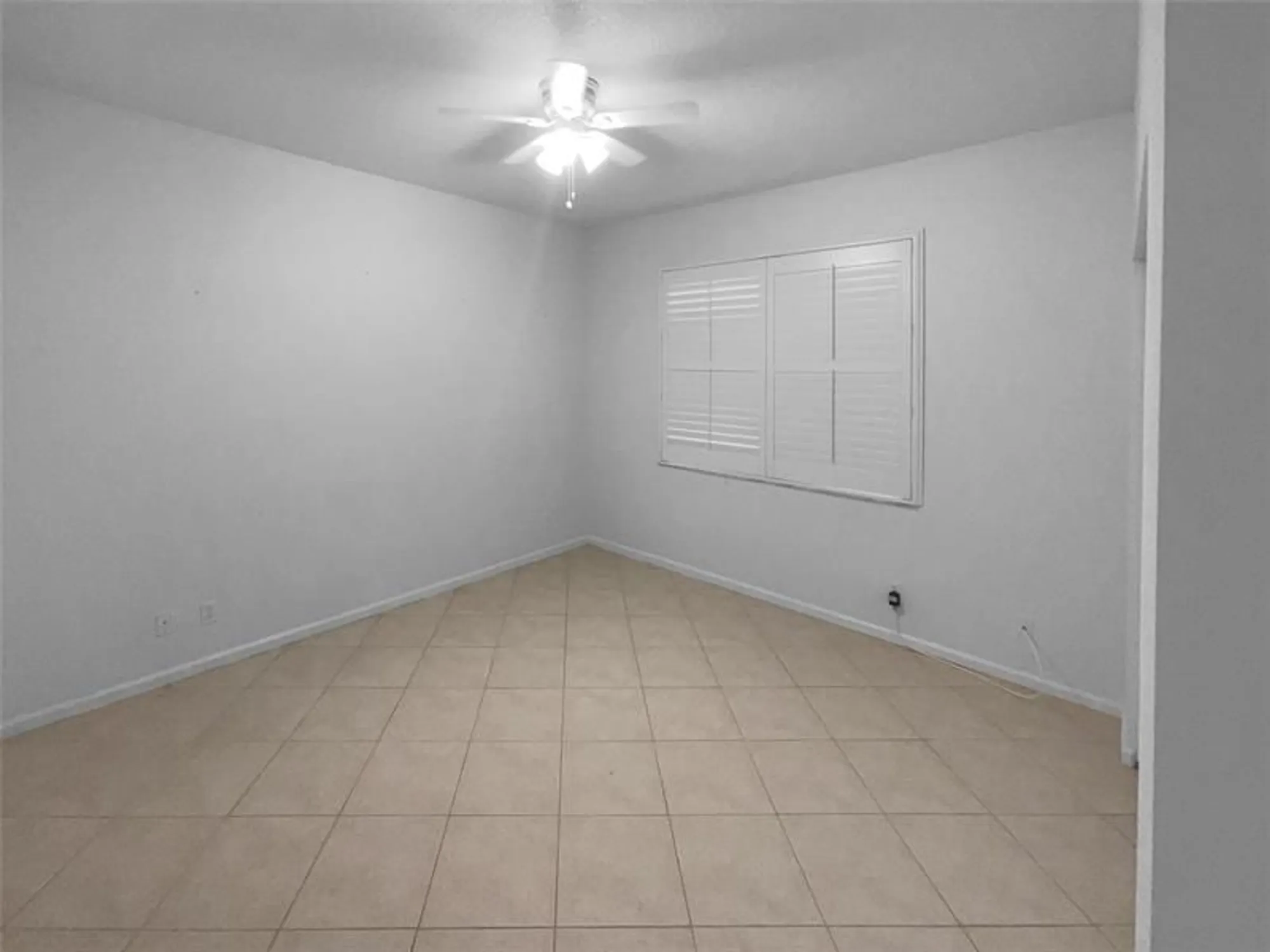 Property Slideshow image 17 of 26 | 390 nw sunview way, Port St Lucie, FL, 34986