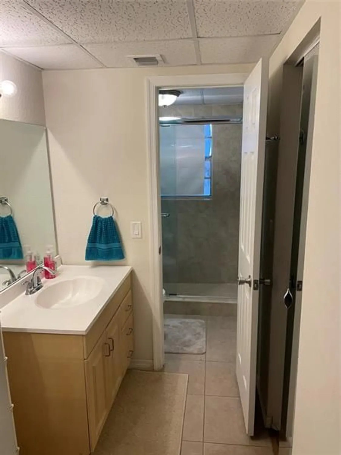 Property Slideshow image 7 of 9 | 7837 golf circle dr apt 106, Margate, FL, 33063