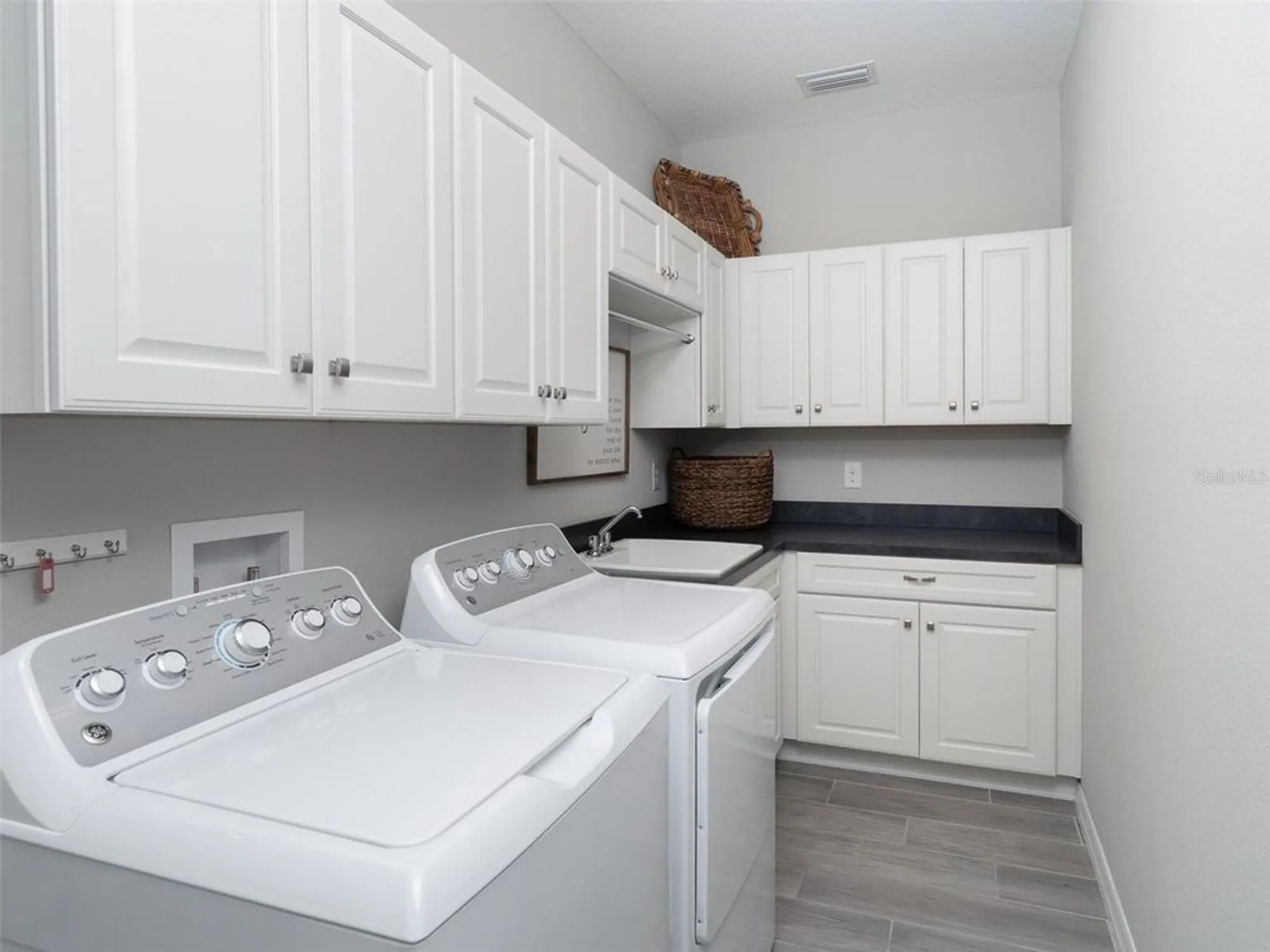 Property Slideshow image 18 of 26 | 5555 nw 40th pl, Ocala, FL, 34482