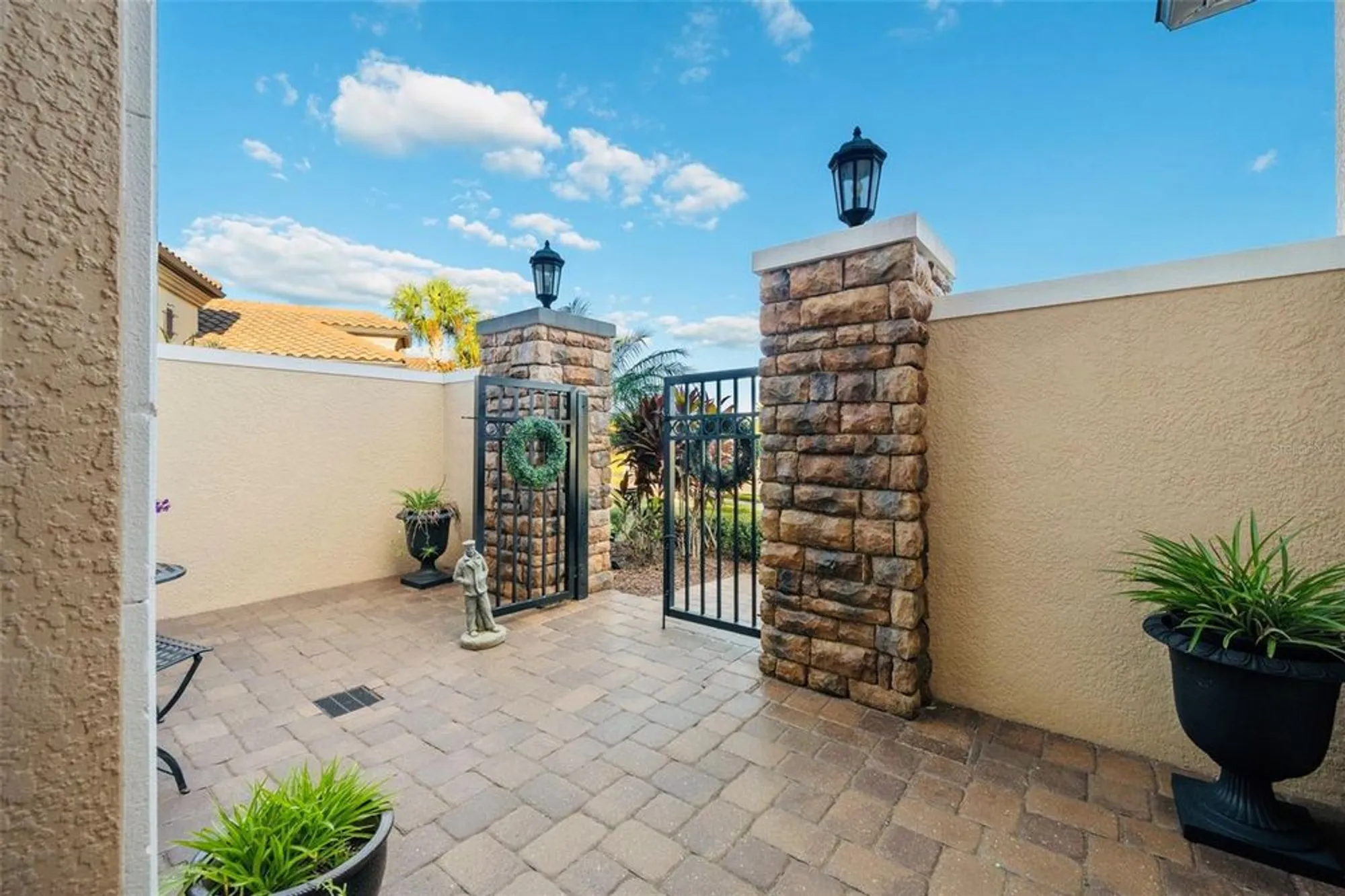 Property Slideshow image 9 of 76 | 11295 juglans dr, Odessa, FL, 33556